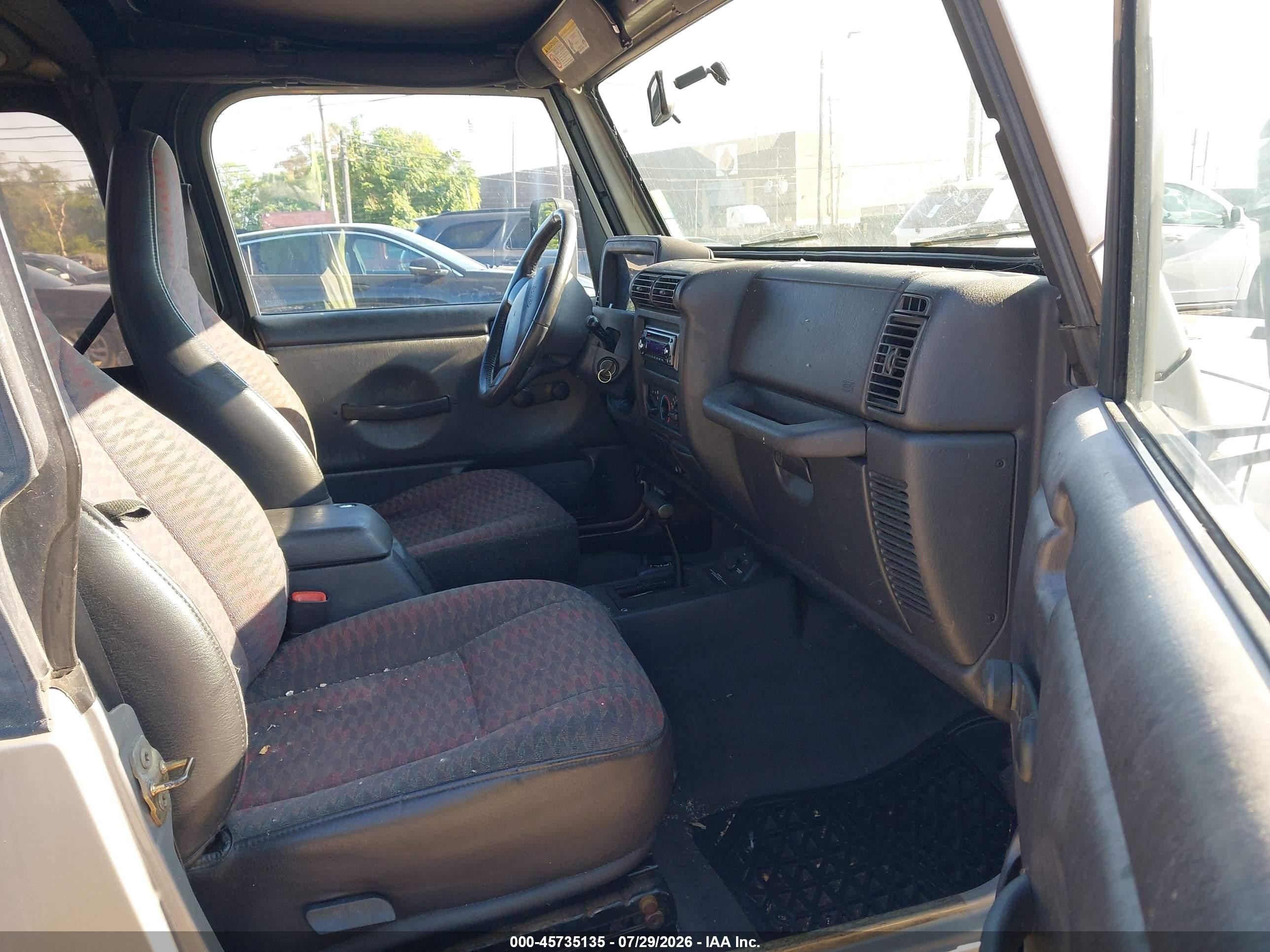 2000 Jeep Wrangler Se Серый vin: 1J4FA29P5YP750767