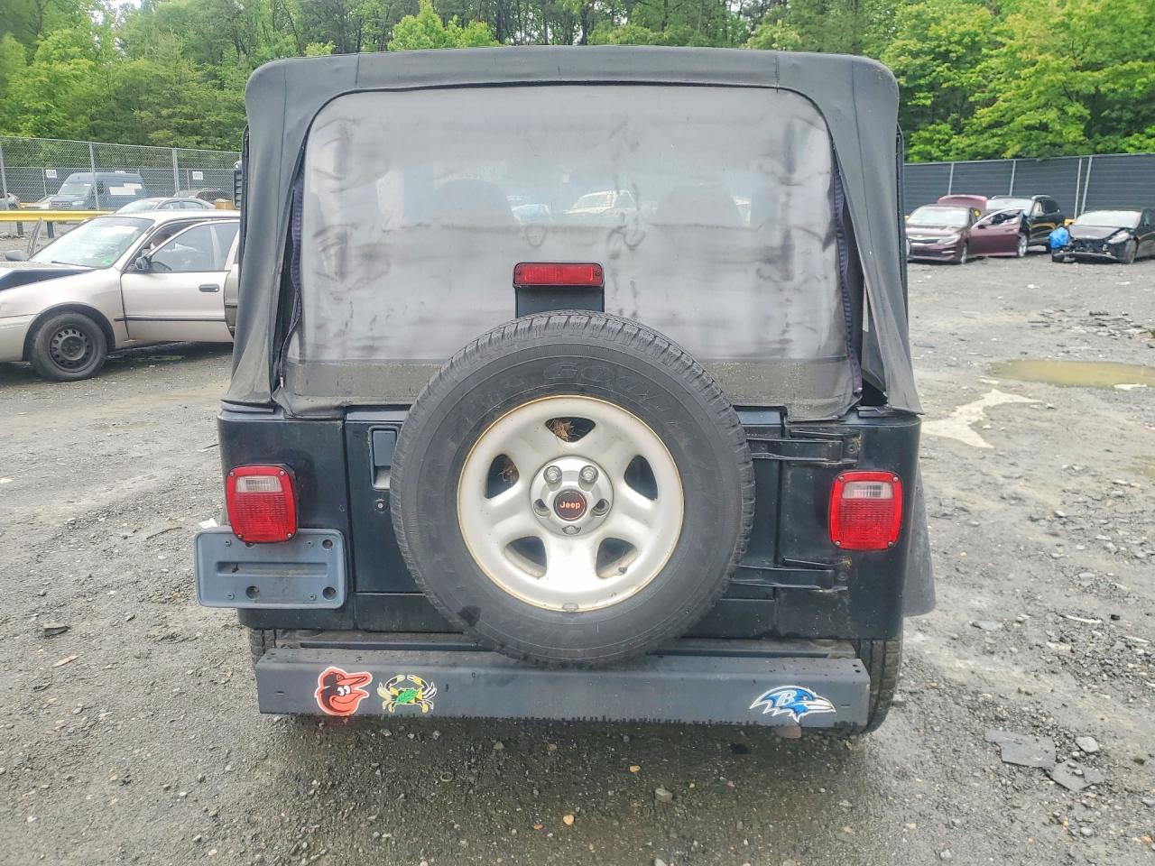 2001 Jeep Wrangler / Tj Se Black vin: 1J4FA29P61P343207