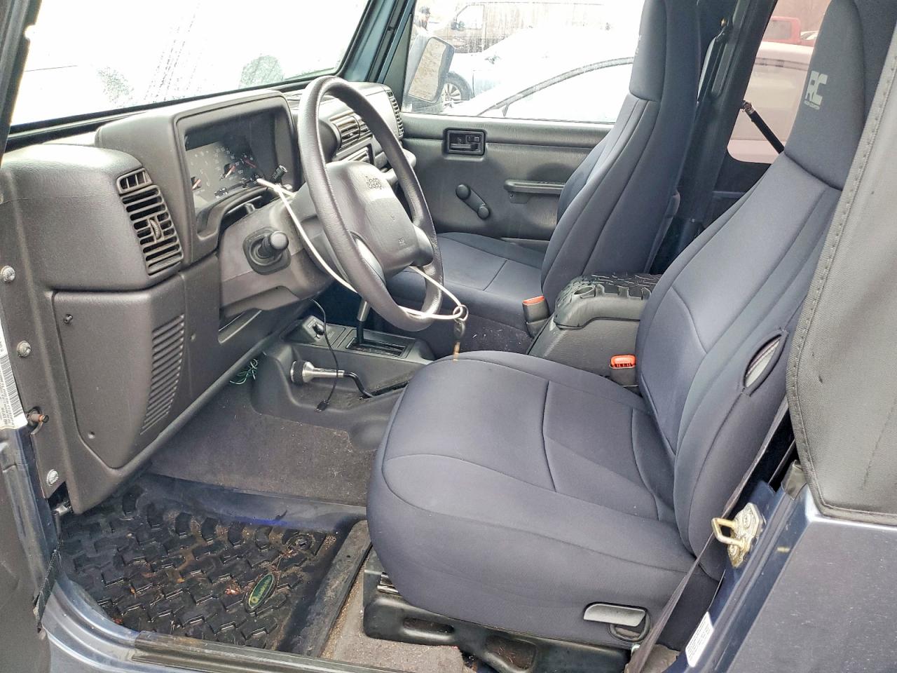 2002 Jeep Wrangler / Tj Se Серый vin: 1J4FA29P62P740997