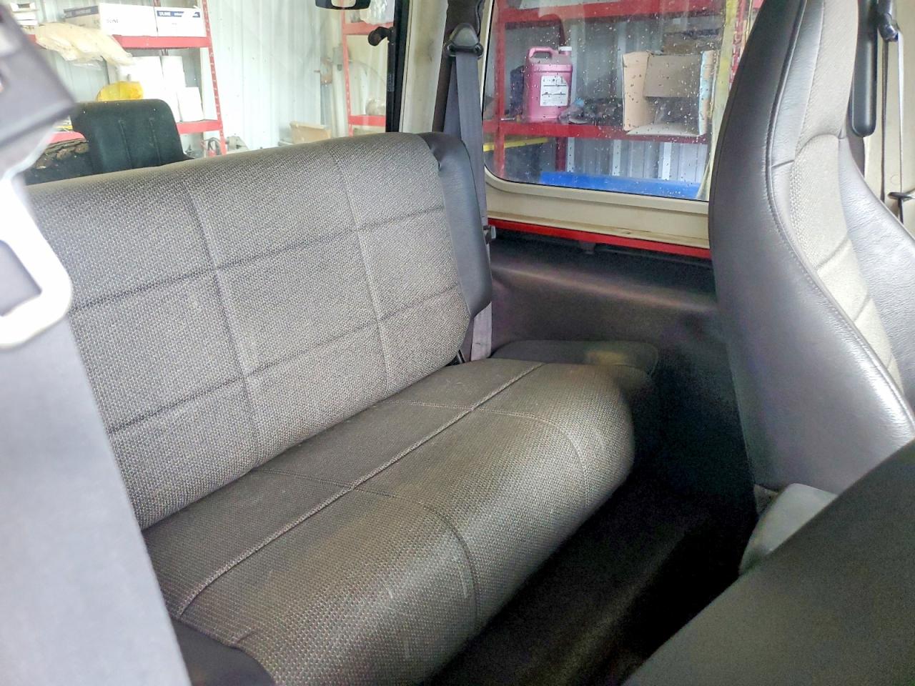 2000 Jeep Wrangler / Tj Se Red vin: 1J4FA29P6YP735131
