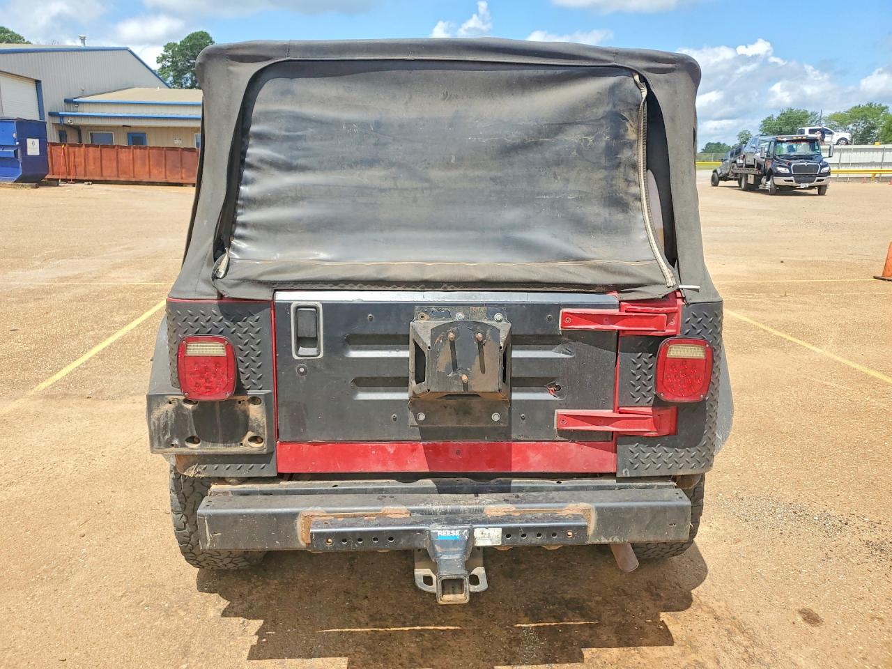 2001 Jeep Wrangler / Tj Se Red vin: 1J4FA29P81P361093