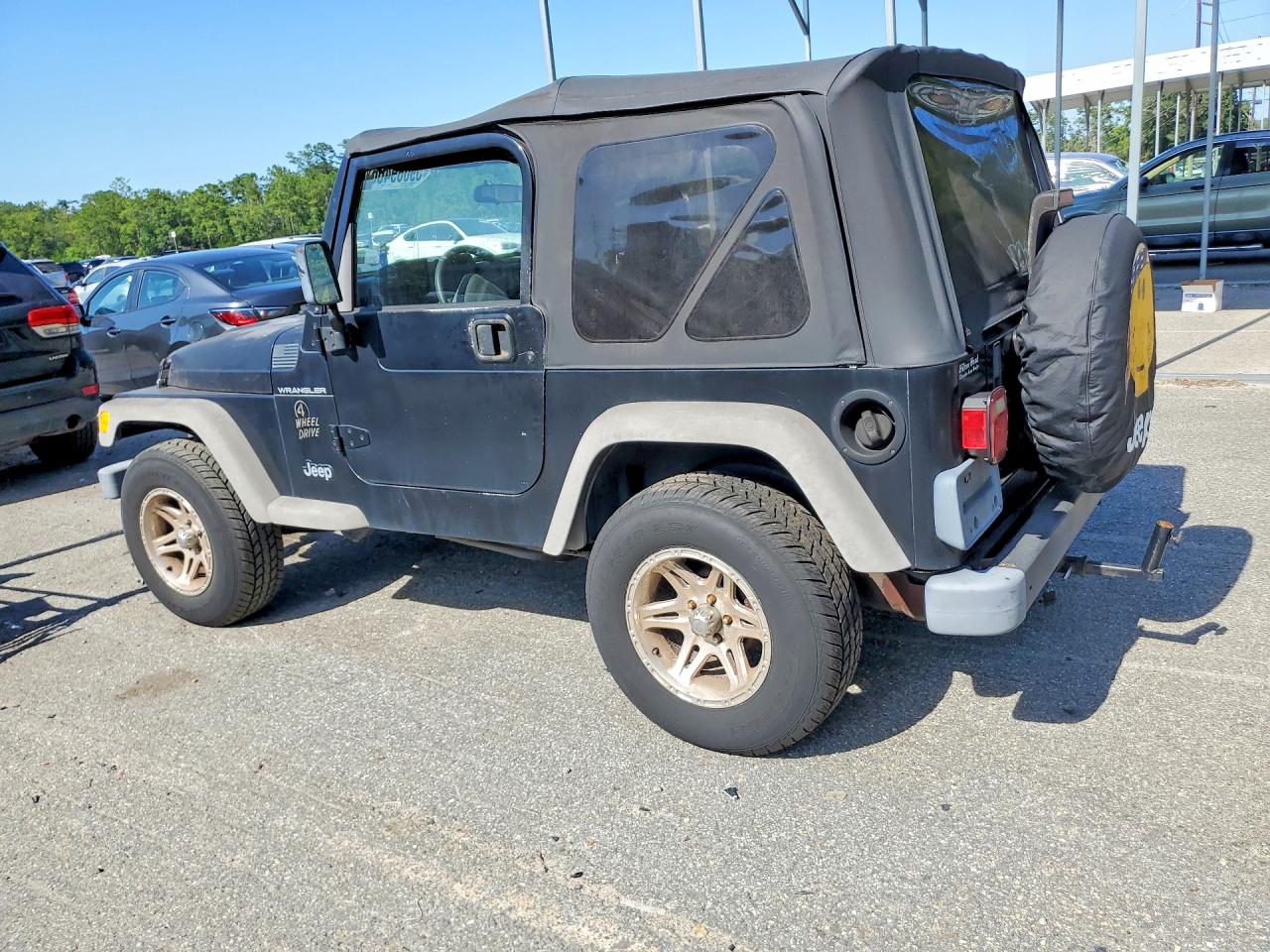 2002 Jeep Wrangler / Tj Se Black vin: 1J4FA29P82P729340