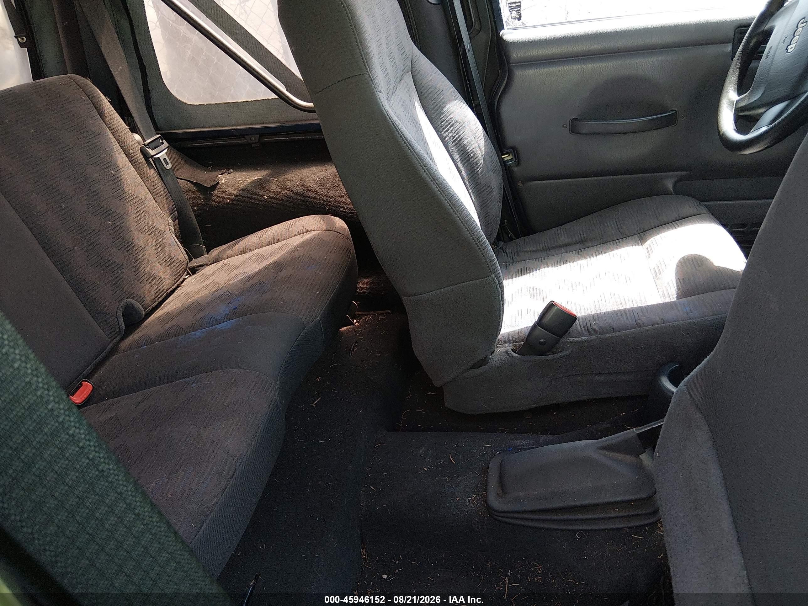 2005 Jeep Wrangler Se Синий vin: 1J4FA29S05P312268