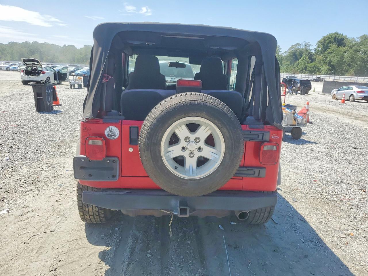 2005 Jeep Wrangler / Tj Se Red vin: 1J4FA29S15P339205