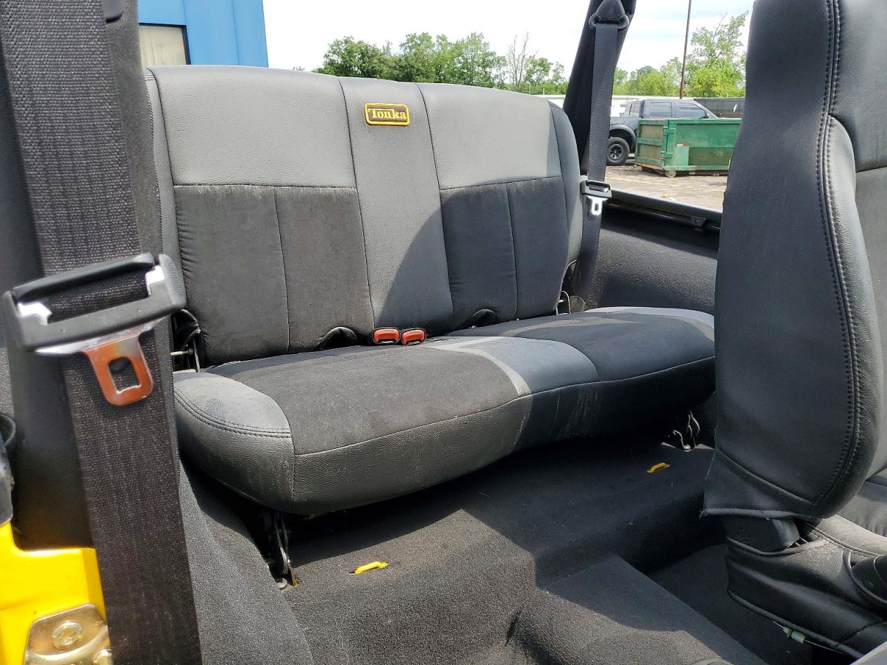 2006 Jeep Wrangler / Tj Se Yellow vin: 1J4FA29S26P760979