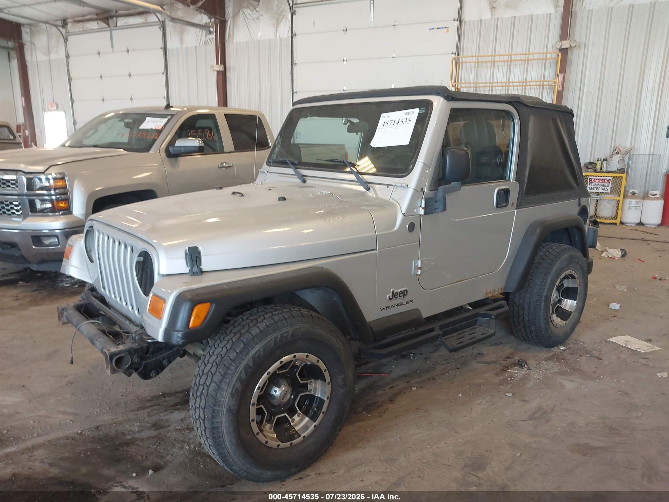 2005 Jeep Wrangler Se Серебряный vin: 1J4FA29S85P321316