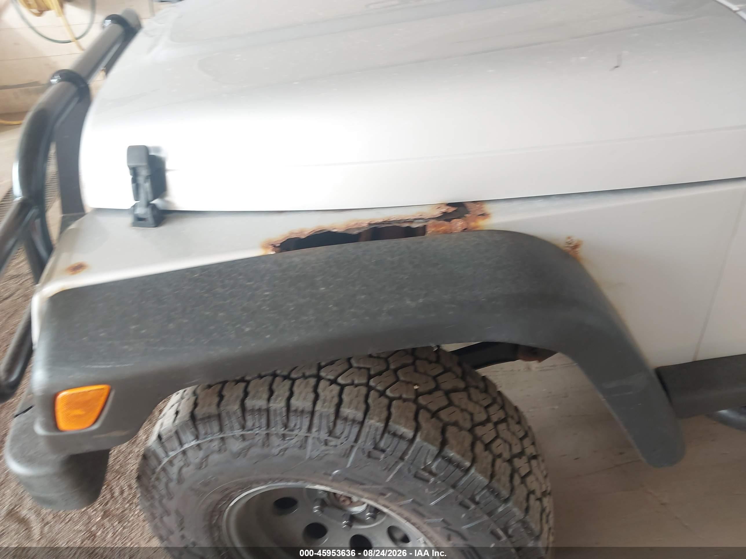 2002 Jeep Wrangler X Серебряный vin: 1J4FA39S02P751049