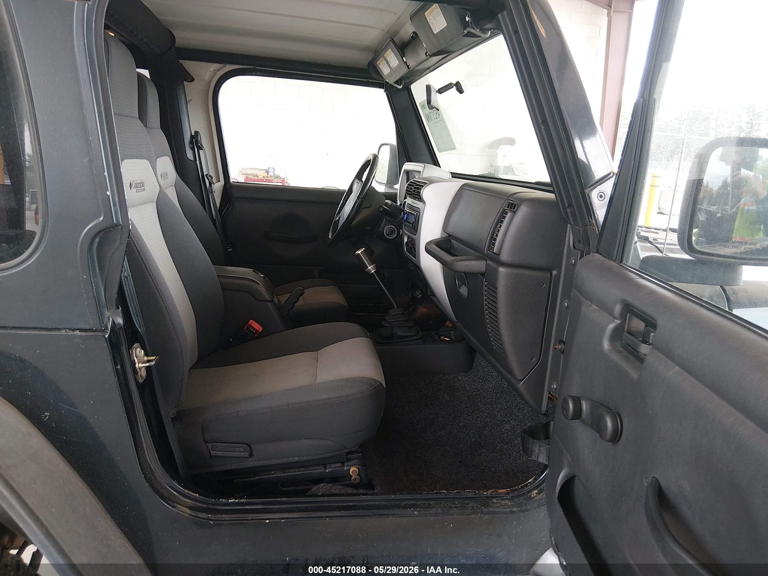 2004 Jeep Wrangler X Black vin: 1J4FA39S04P730737
