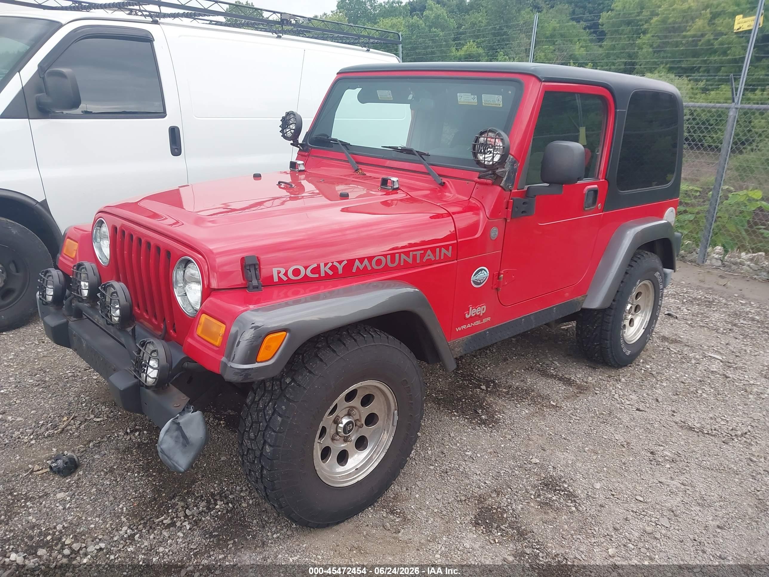 2004 Jeep Wrangler X Red vin: 1J4FA39S04P798388