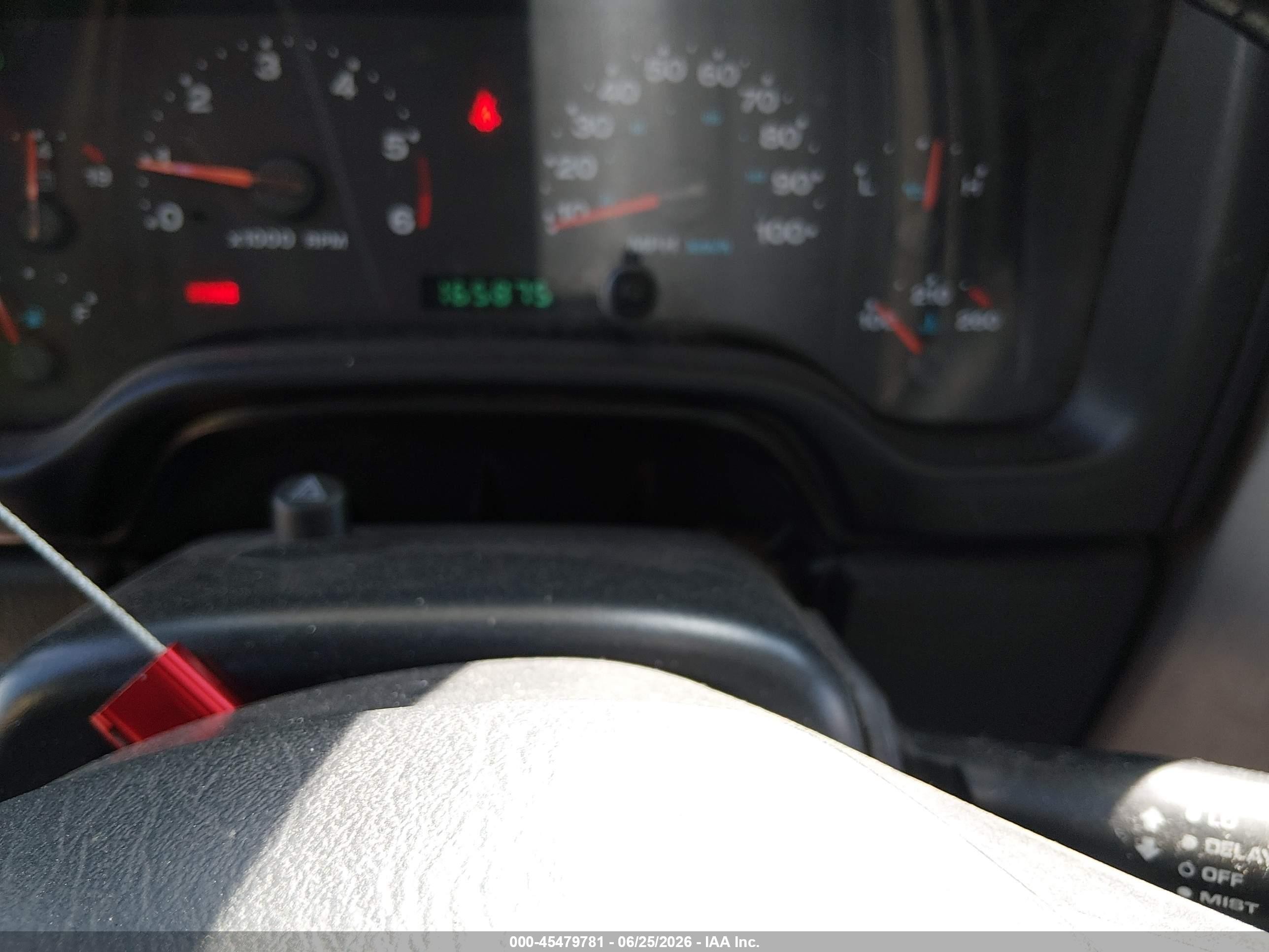 2005 Jeep Wrangler X Серебряный vin: 1J4FA39S05P355174