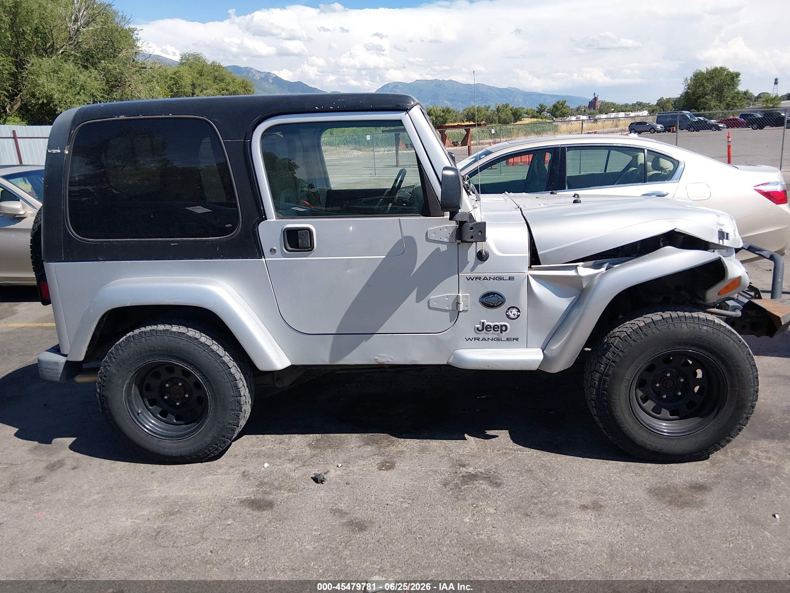 2005 Jeep Wrangler X Серебряный vin: 1J4FA39S05P355174