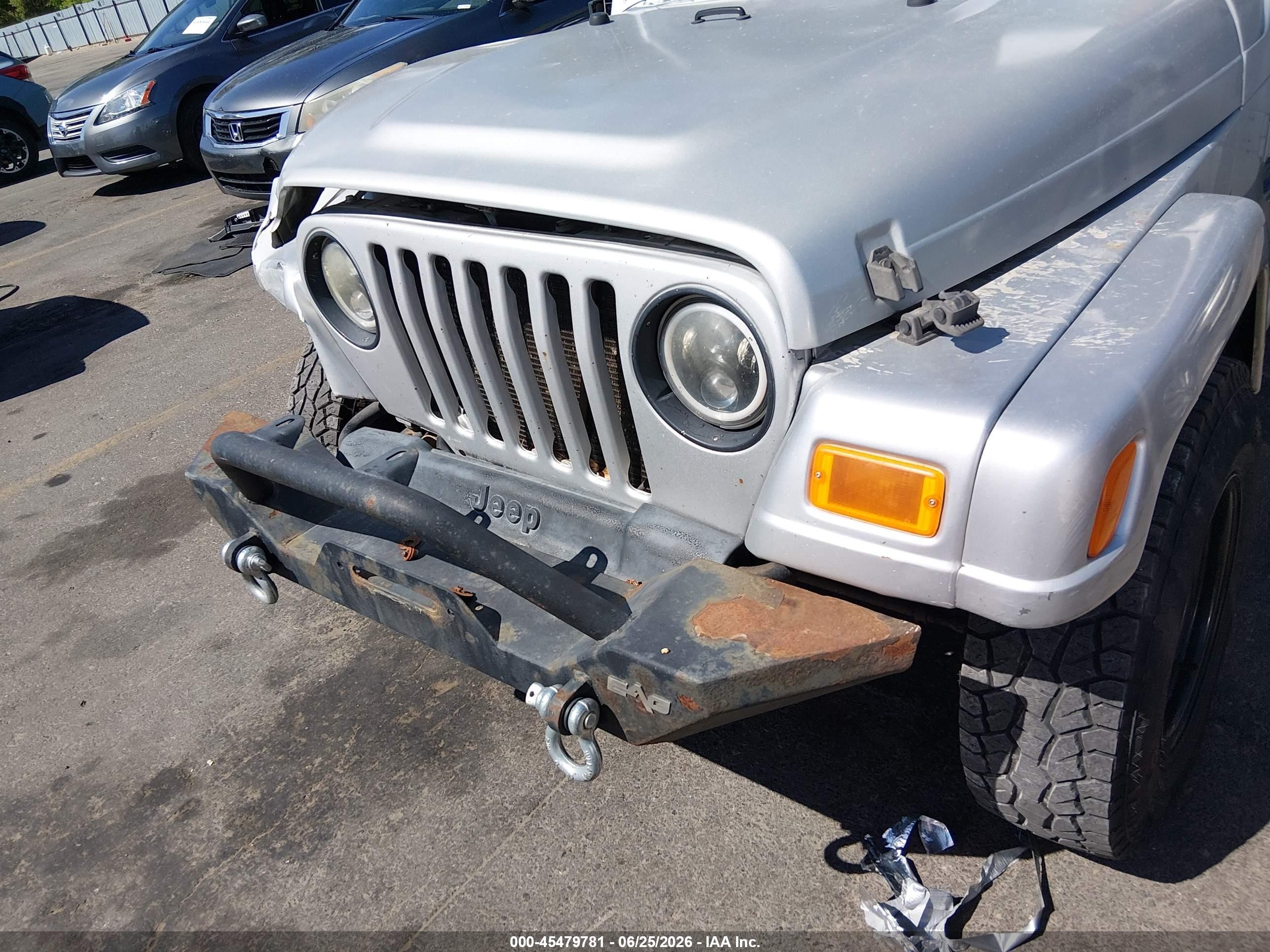 2005 Jeep Wrangler X Серебряный vin: 1J4FA39S05P355174