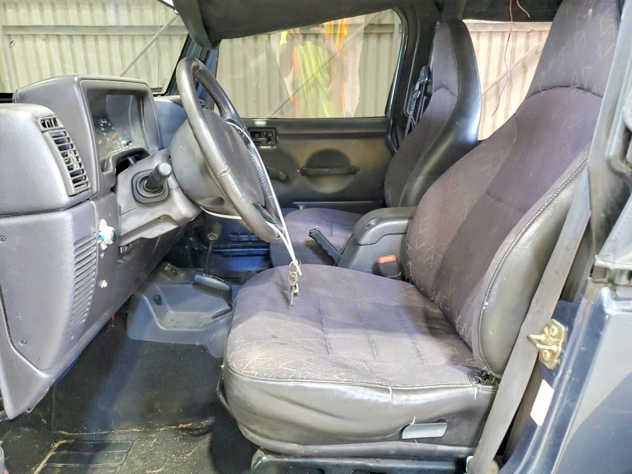 2002 Jeep Wrangler / Tj X Black vin: 1J4FA39S12P731716