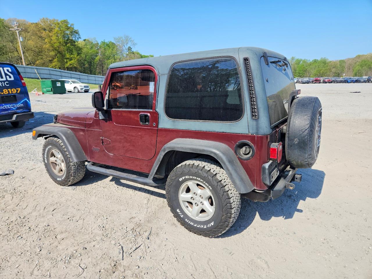 2004 Jeep Wrangler X Burgundy vin: 1J4FA39S14P702851