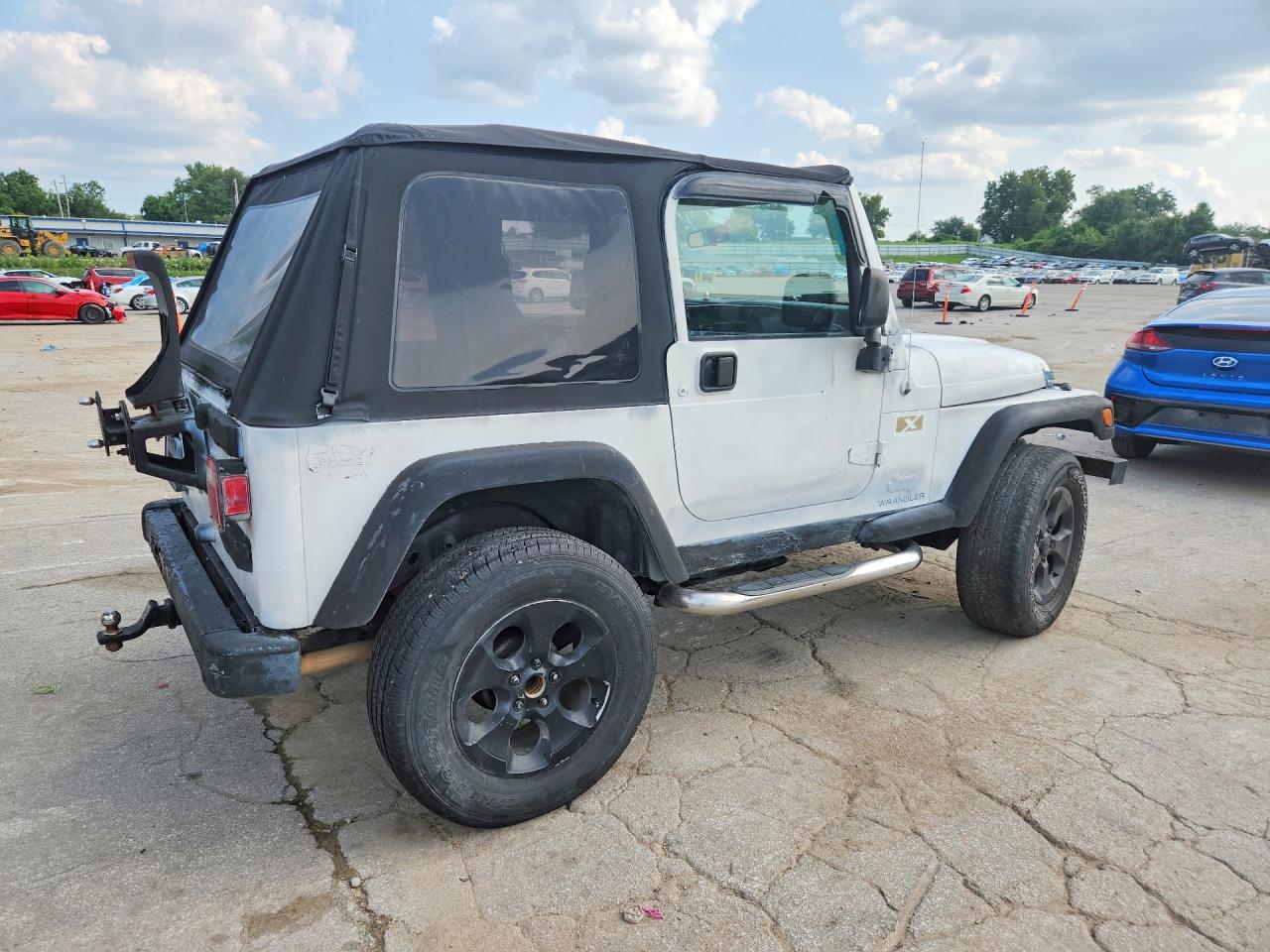 2005 Jeep Wrangler X White vin: 1J4FA39S15P358777