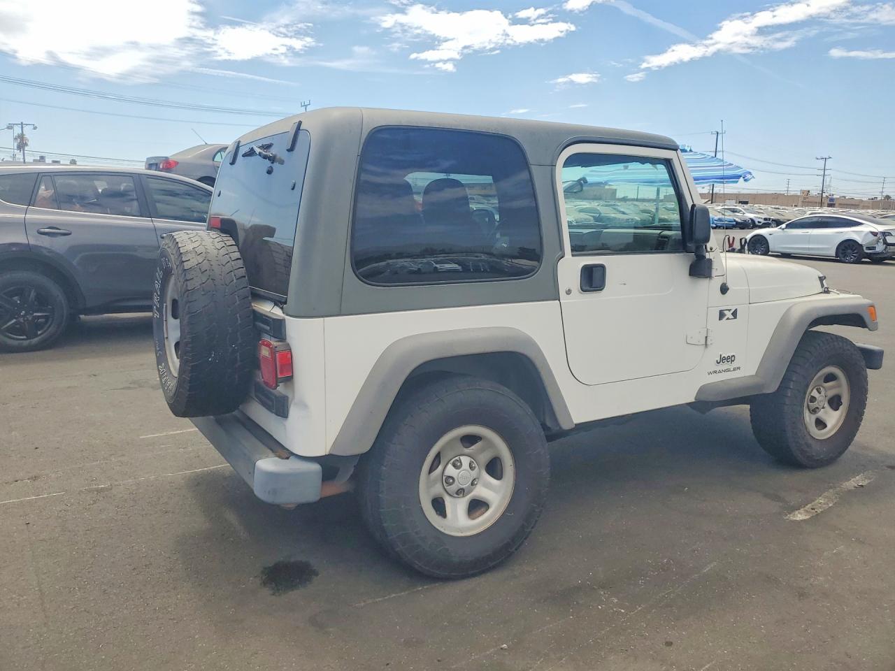 2005 Jeep Wrangler X White vin: 1J4FA39S15P359184