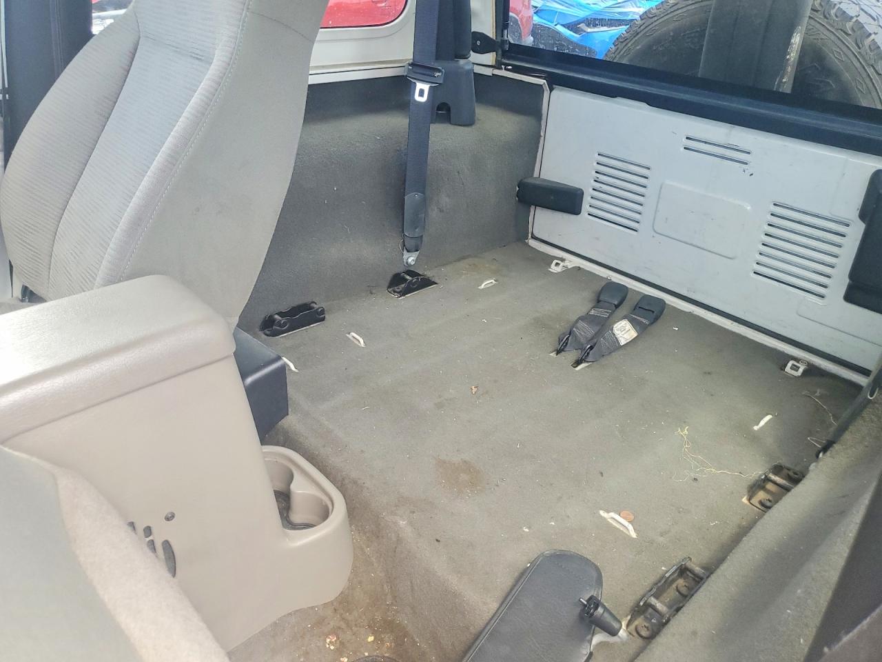 2005 Jeep Wrangler X White vin: 1J4FA39S15P359184