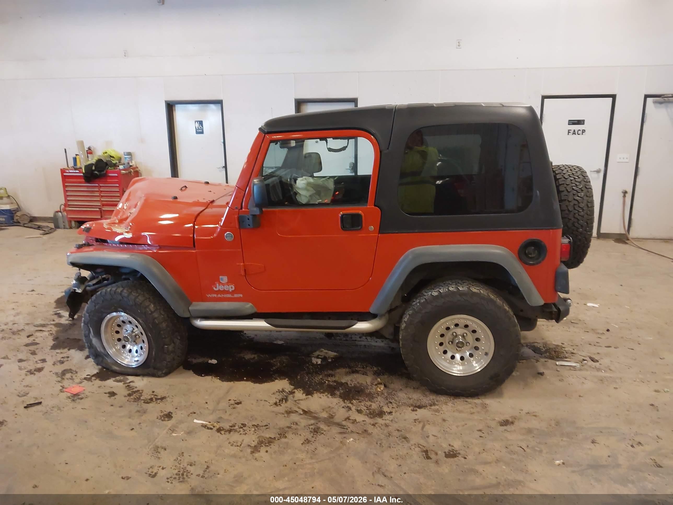 2005 Jeep Wrangler X Orange vin: 1J4FA39S15P387843