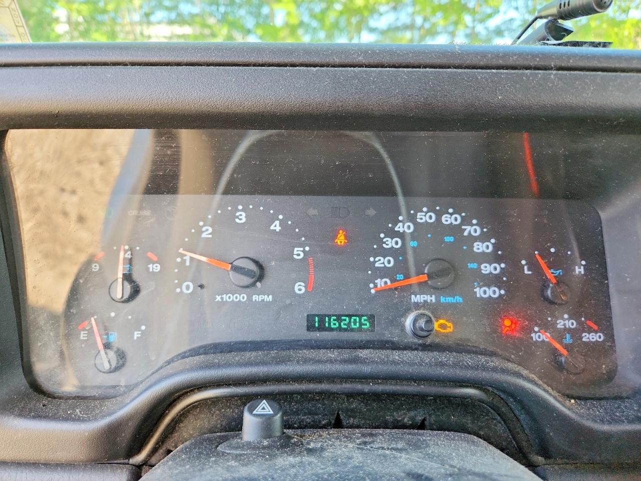 2005 Jeep Wrangler X Серебряный vin: 1J4FA39S25P353880