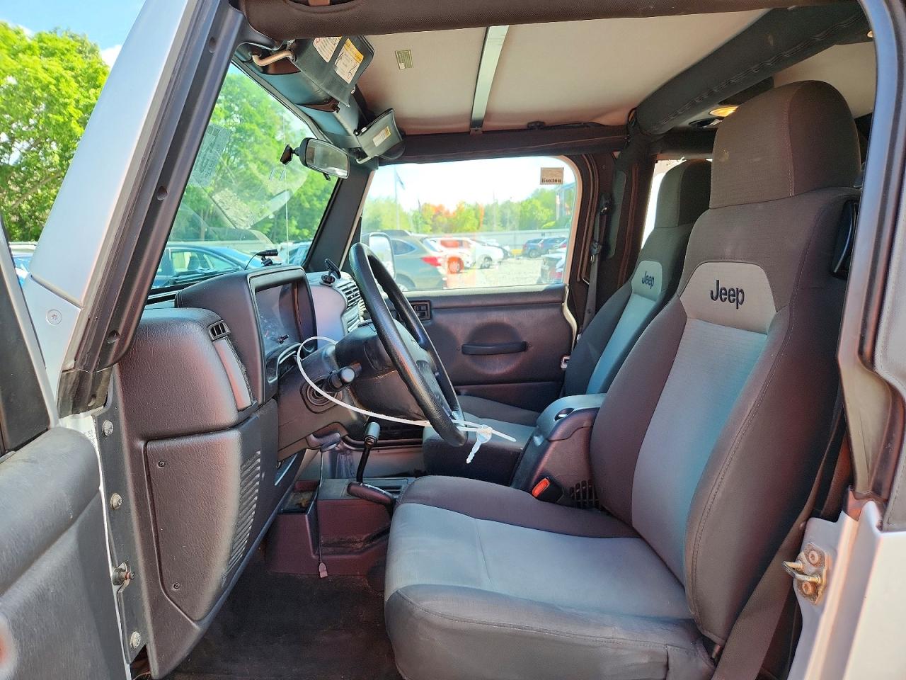 2005 Jeep Wrangler X Серебряный vin: 1J4FA39S25P353880