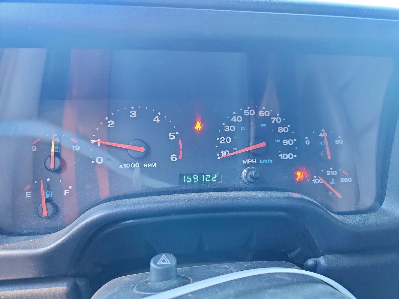 2002 Jeep Wrangler / Tj X Silver vin: 1J4FA39S32P747092