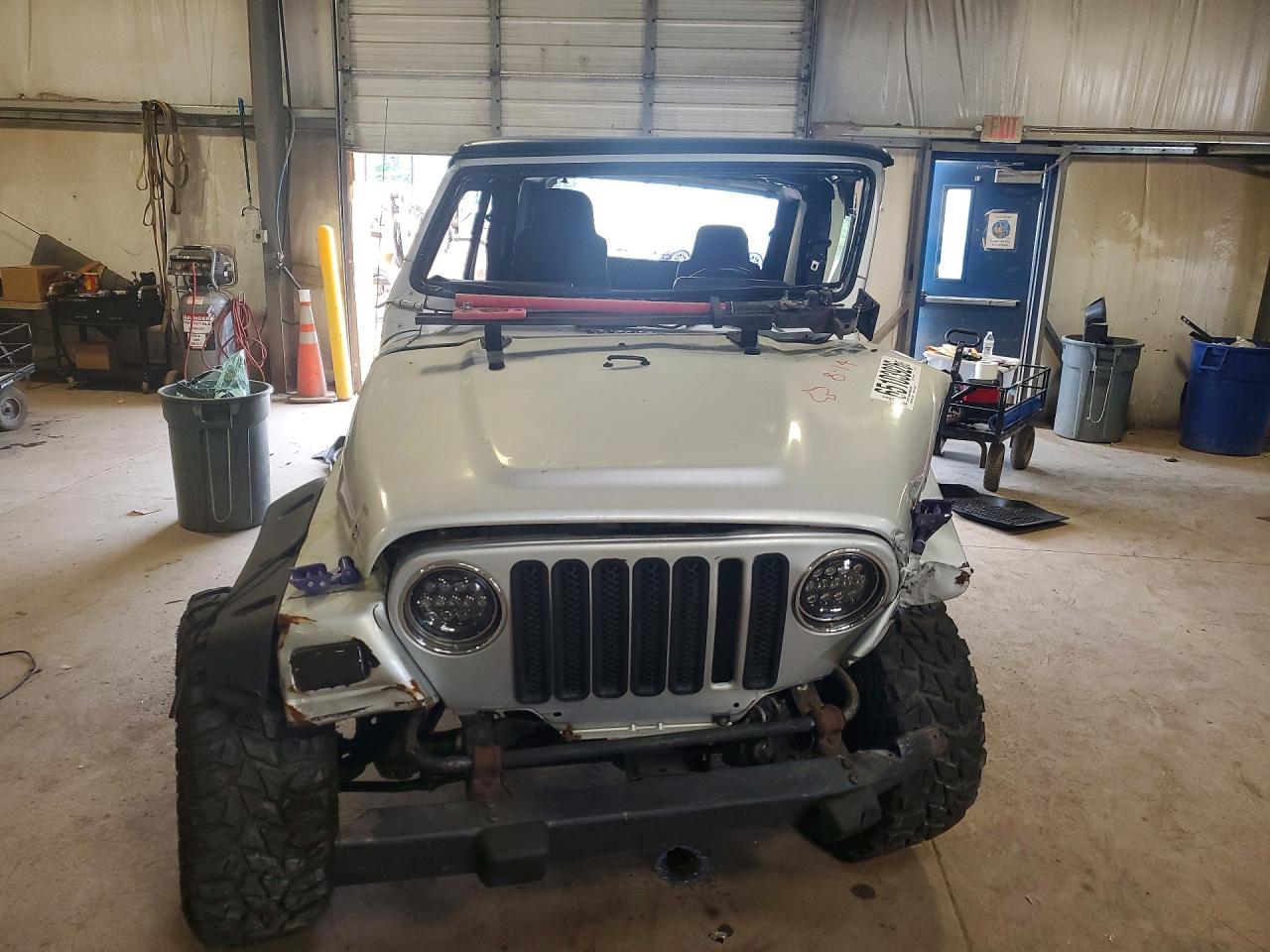 2003 Jeep Wrangler Commando Silver vin: 1J4FA39S33P317256