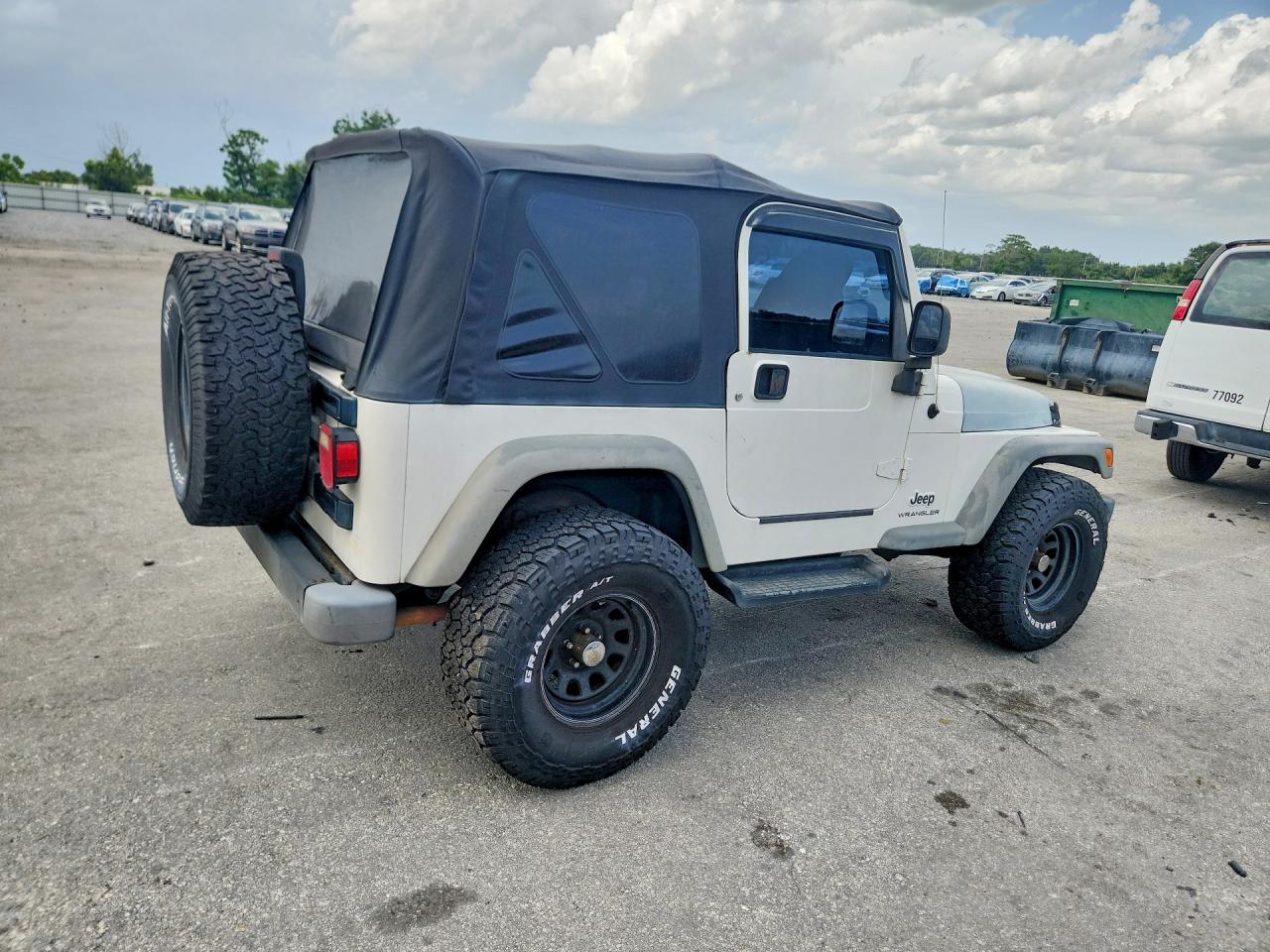 2005 Jeep Wrangler X White vin: 1J4FA39S35P337557