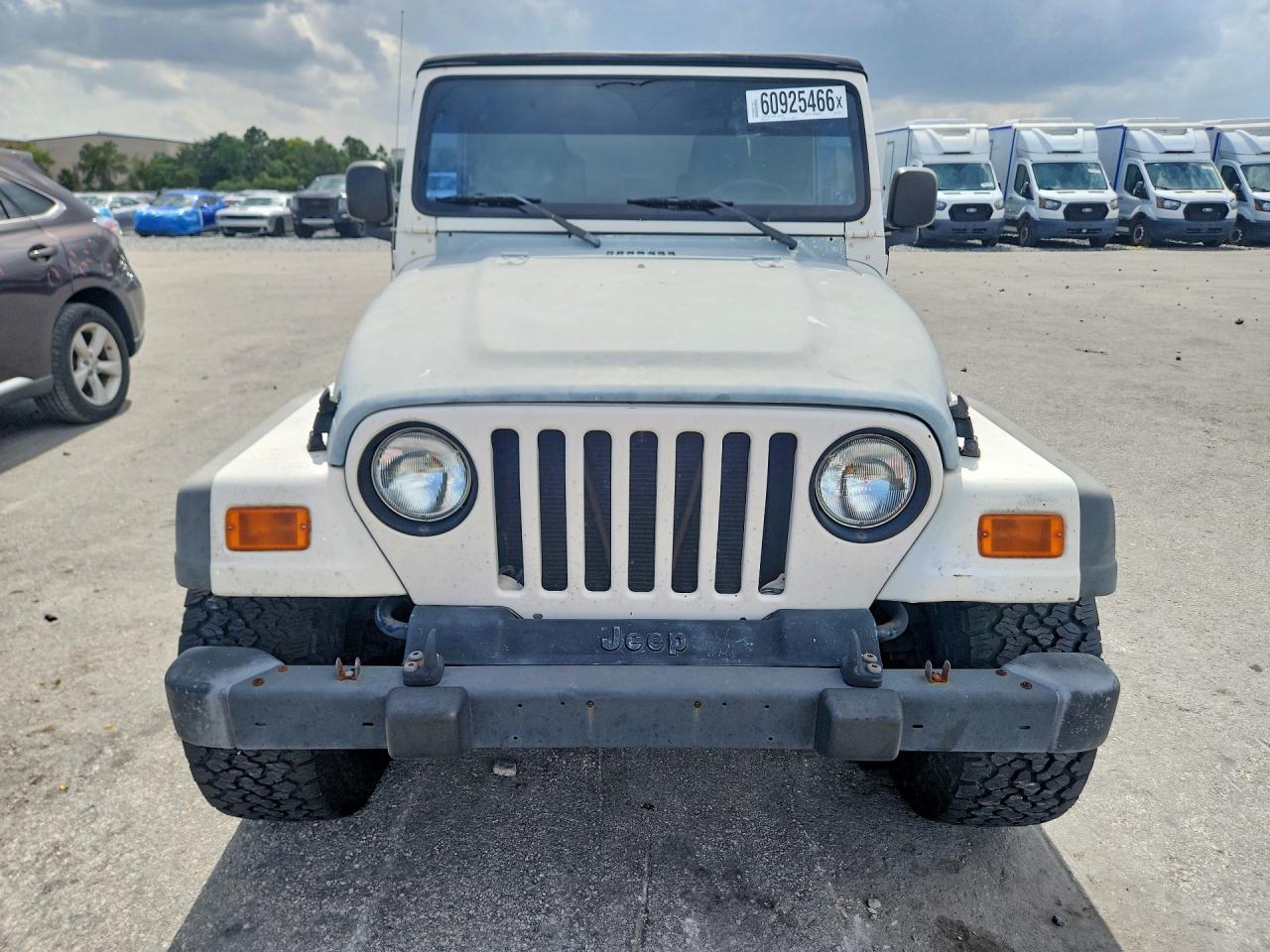 2005 Jeep Wrangler X White vin: 1J4FA39S35P337557