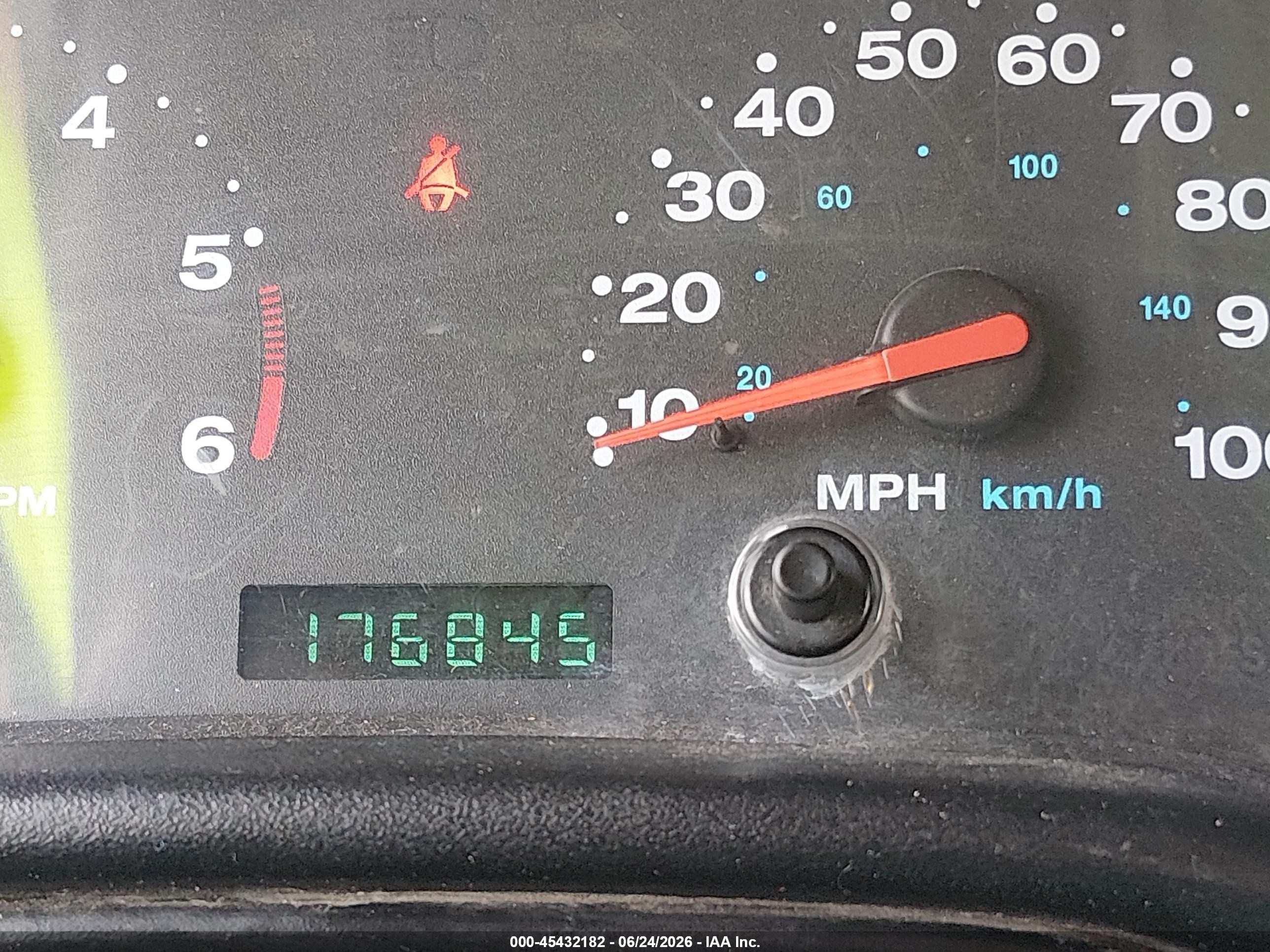 2004 Jeep Wrangler X Red vin: 1J4FA39S54P742544