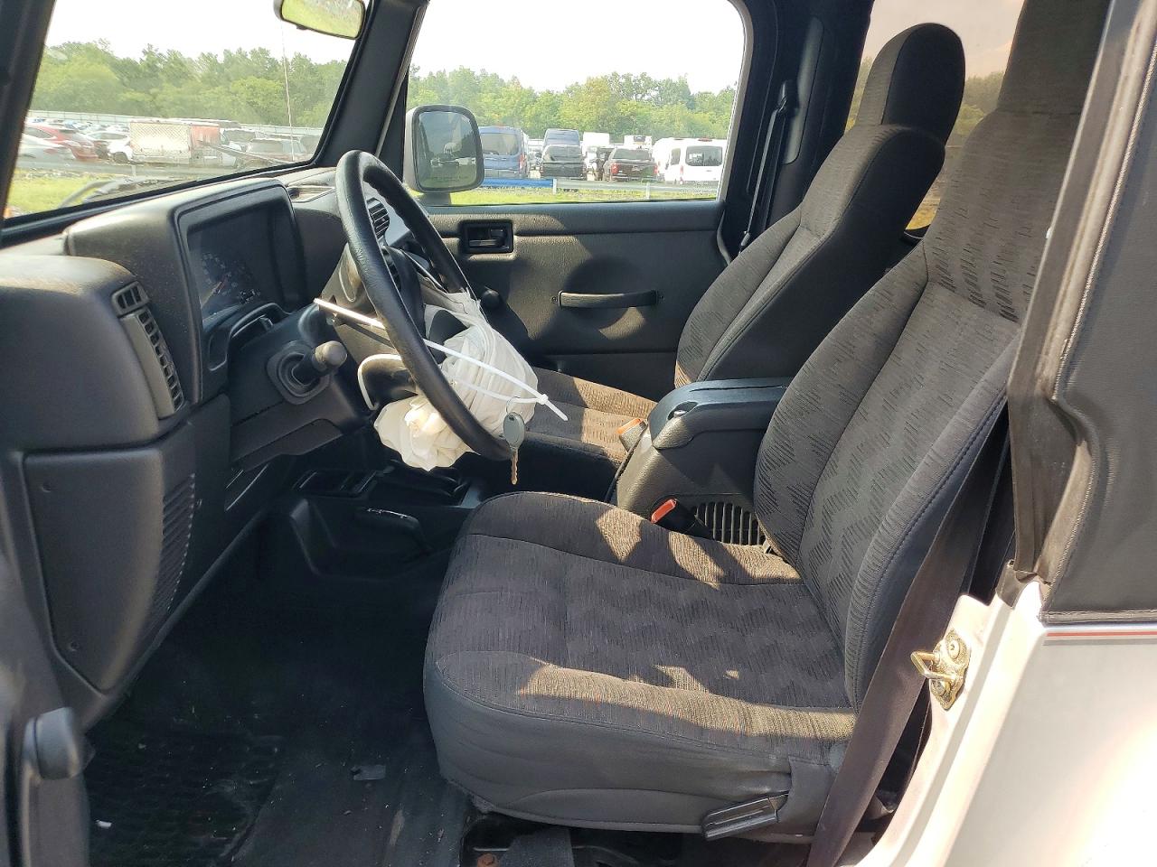 2003 Jeep Wrangler Commando Серебряный vin: 1J4FA39S63P363132