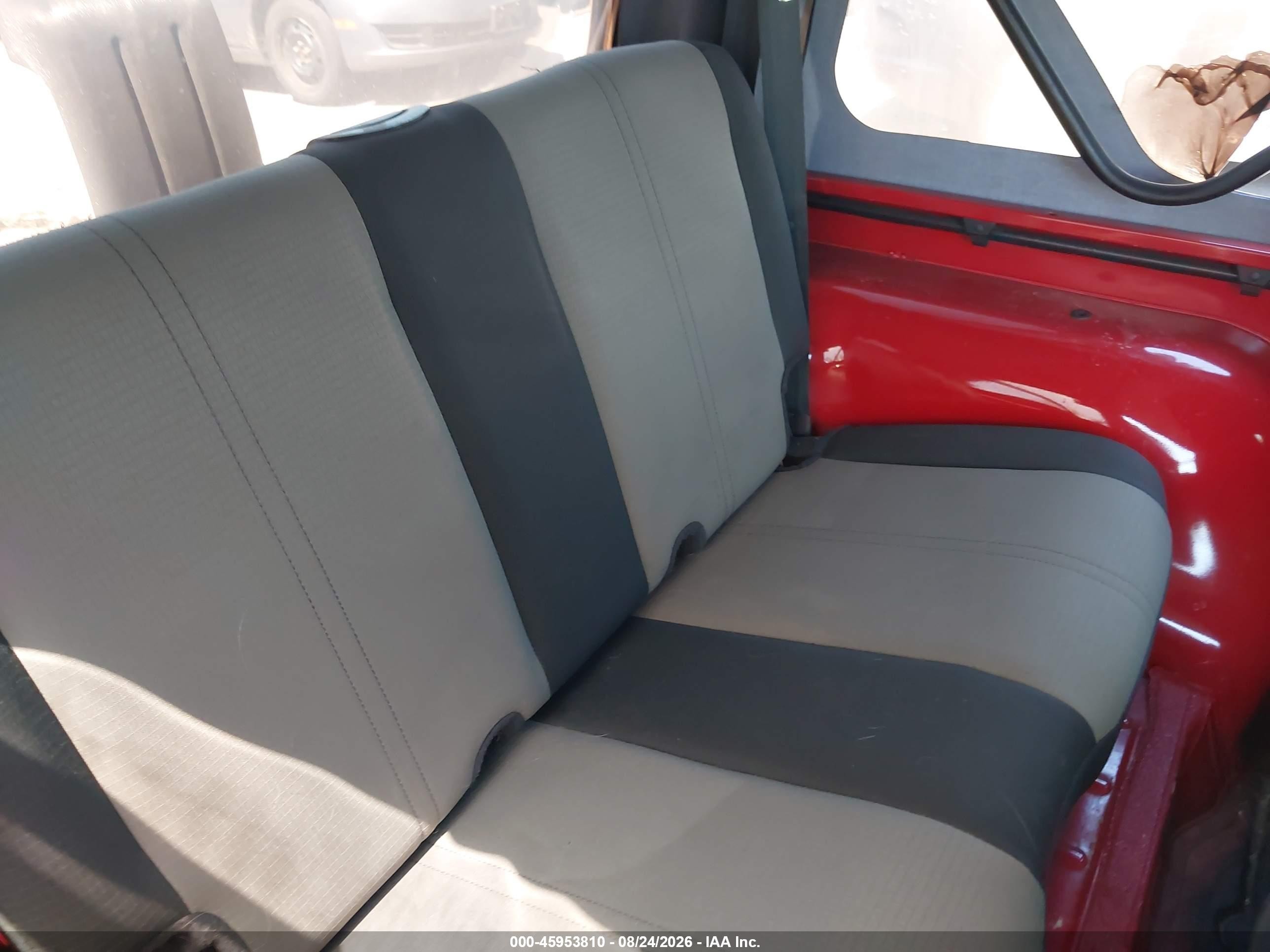 2004 Jeep Wrangler X Красный vin: 1J4FA39S64P727132