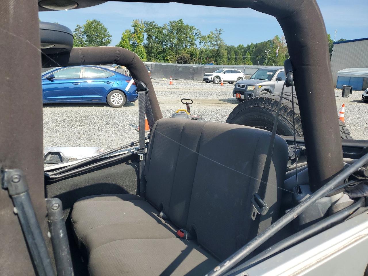 2006 Jeep Wrangler X Silver vin: 1J4FA39S66P702377