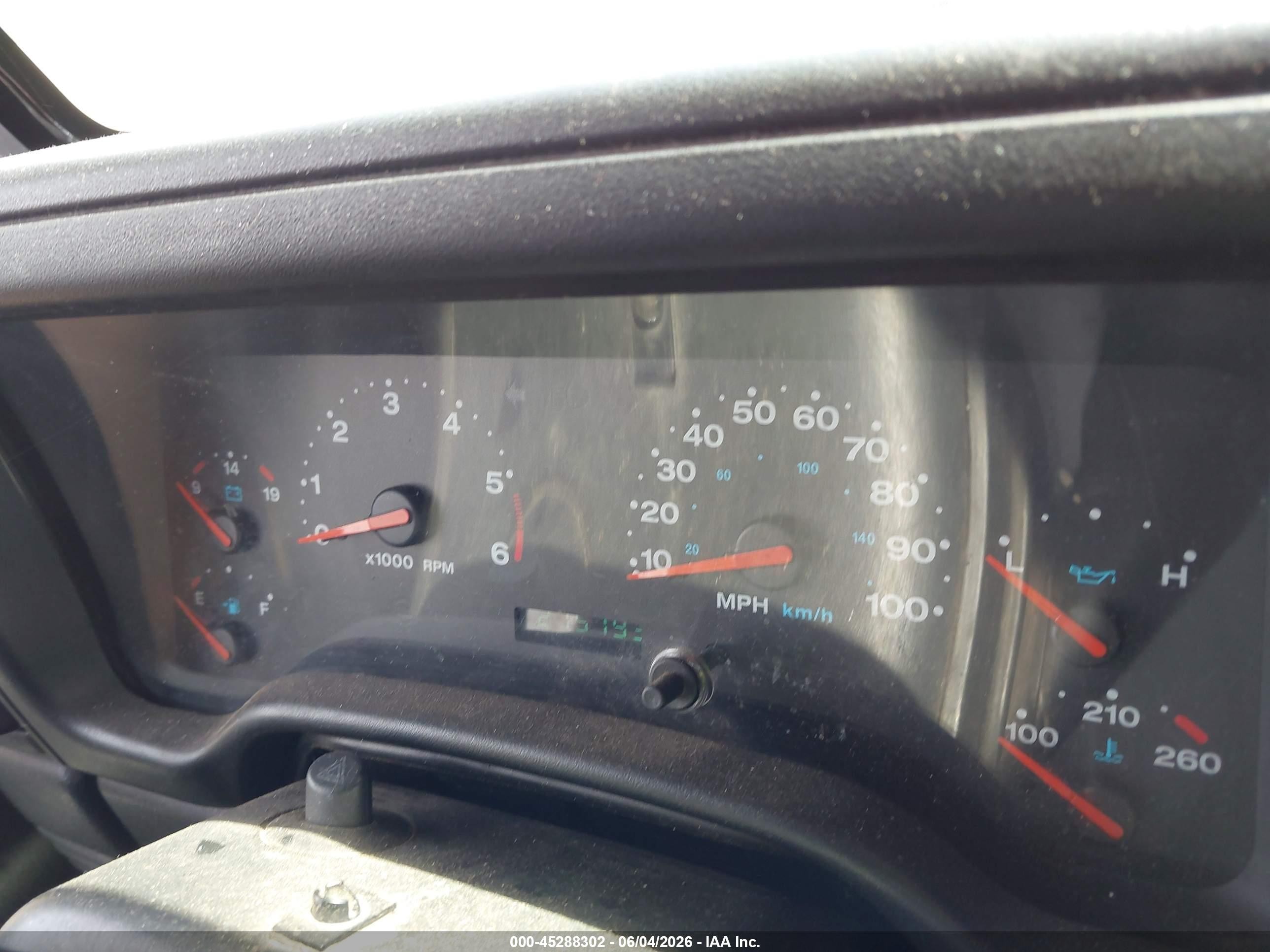 2005 Jeep Wrangler X Red vin: 1J4FA39S75P330806