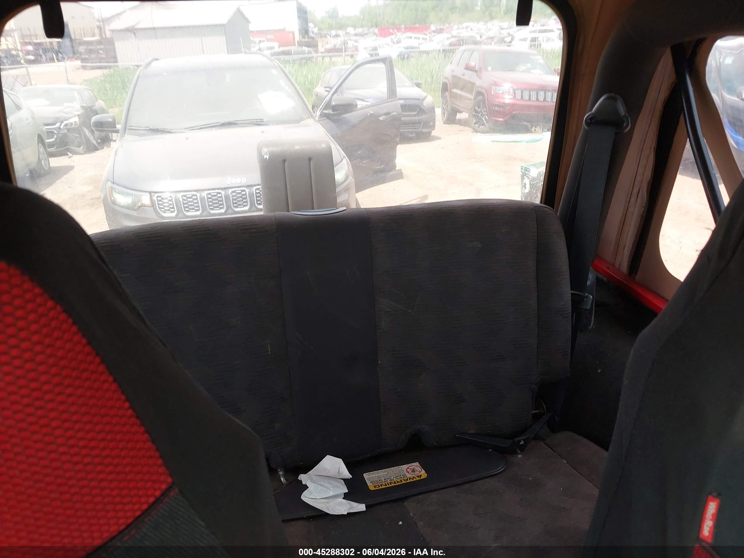 2005 Jeep Wrangler X Red vin: 1J4FA39S75P330806