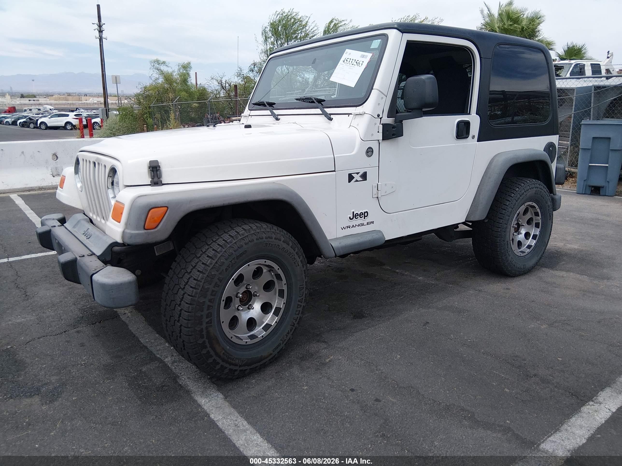 2005 Jeep Wrangler X White vin: 1J4FA39S75P365426