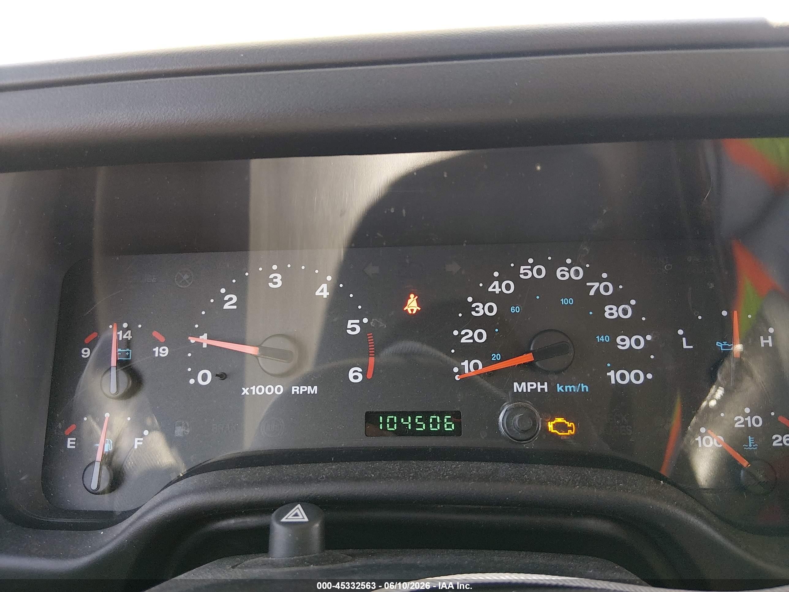 2005 Jeep Wrangler X White vin: 1J4FA39S75P365426