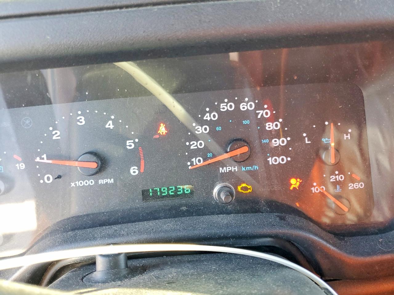 2004 Jeep Wrangler X Зеленый vin: 1J4FA39S84P762061