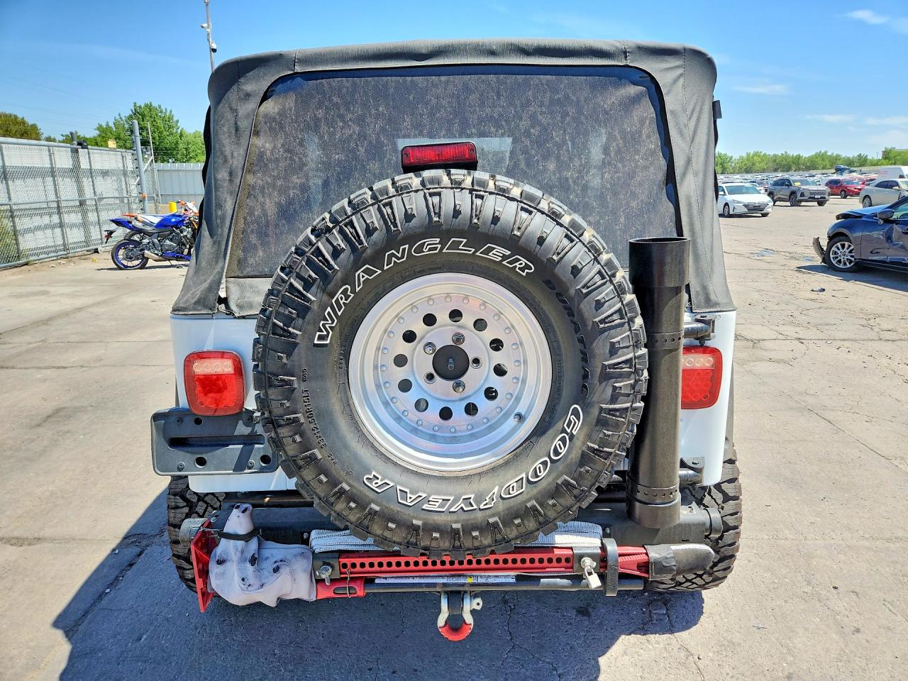 2004 Jeep Wrangler X White vin: 1J4FA39S94P700586