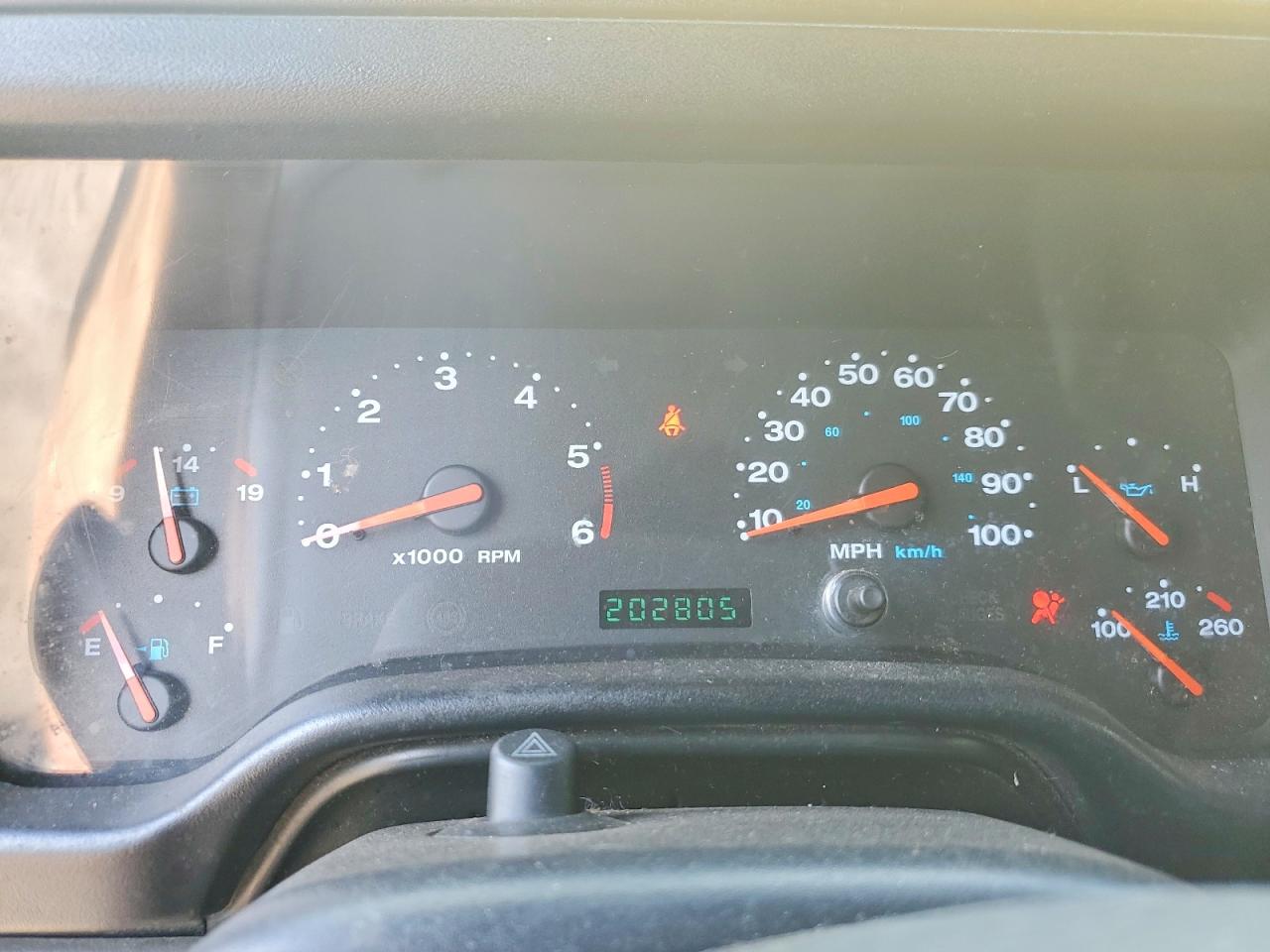 2004 Jeep Wrangler X Yellow vin: 1J4FA39S94P708574