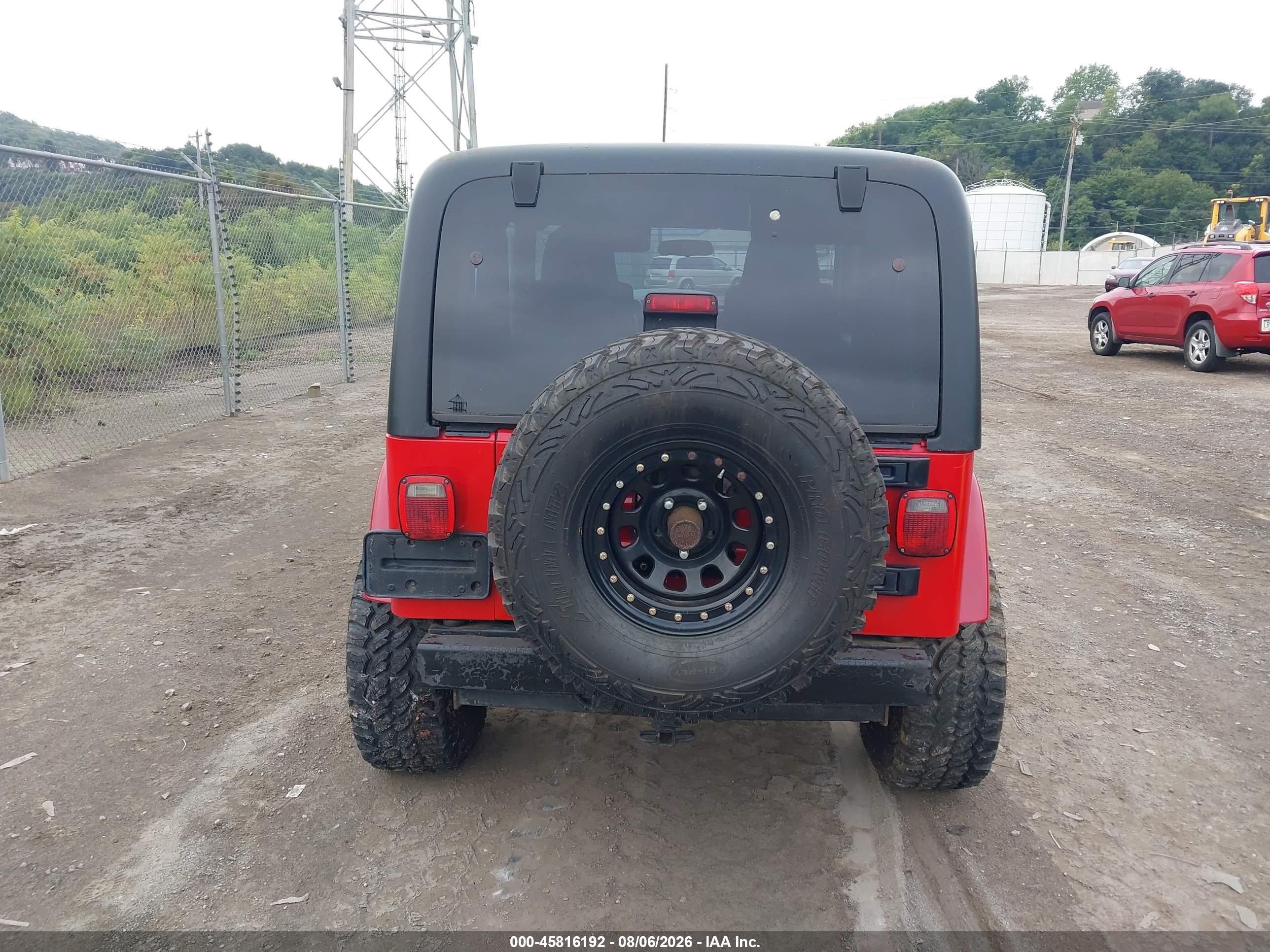 2005 Jeep Wrangler X Red vin: 1J4FA39S95P372619