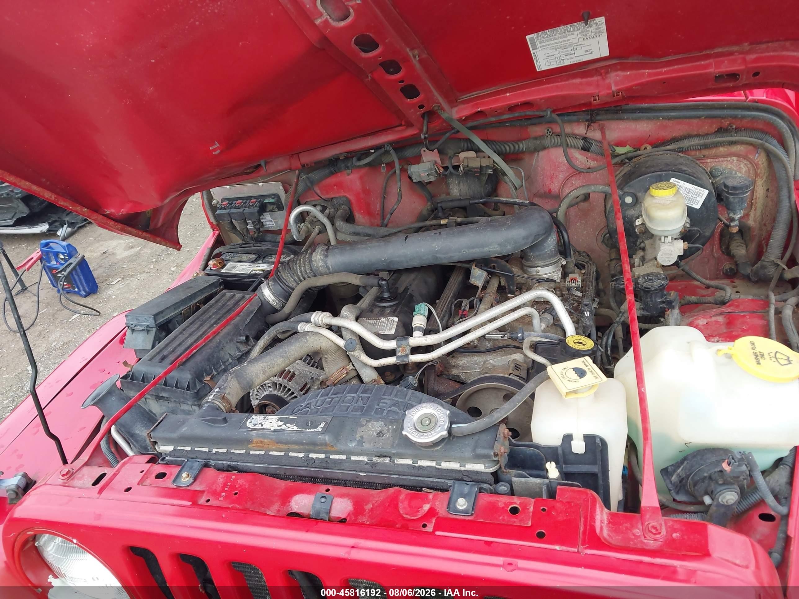 2005 Jeep Wrangler X Red vin: 1J4FA39S95P372619
