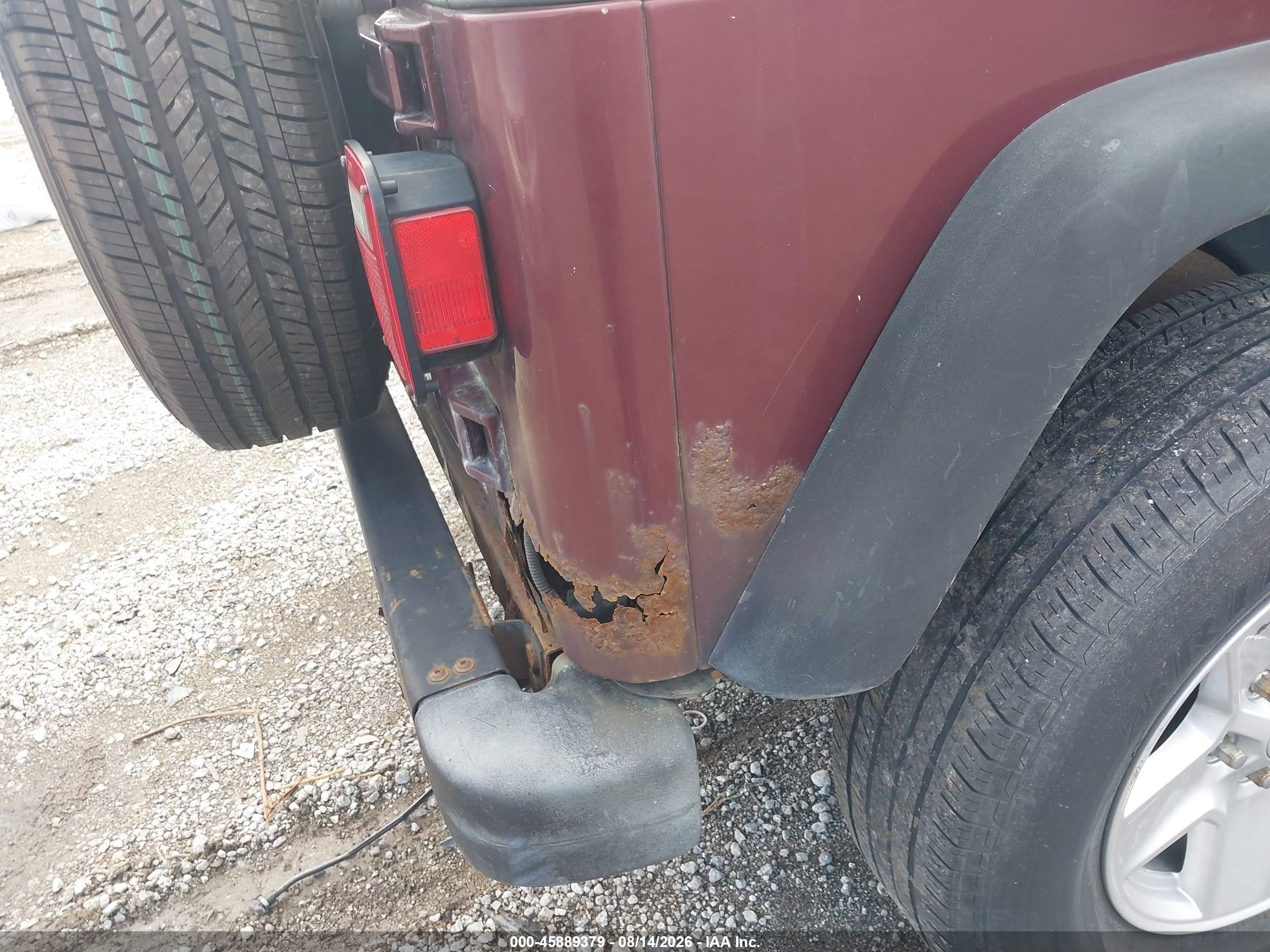 2004 Jeep Wrangler X Maroon vin: 1J4FA39SX4P709636