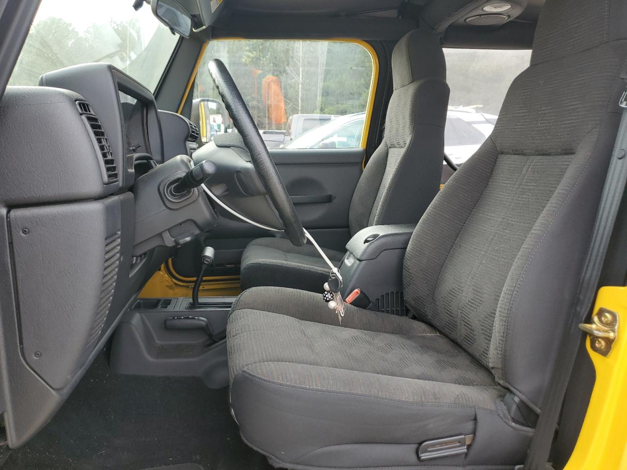 2004 Jeep Wrangler X Yellow vin: 1J4FA39SX4P746458