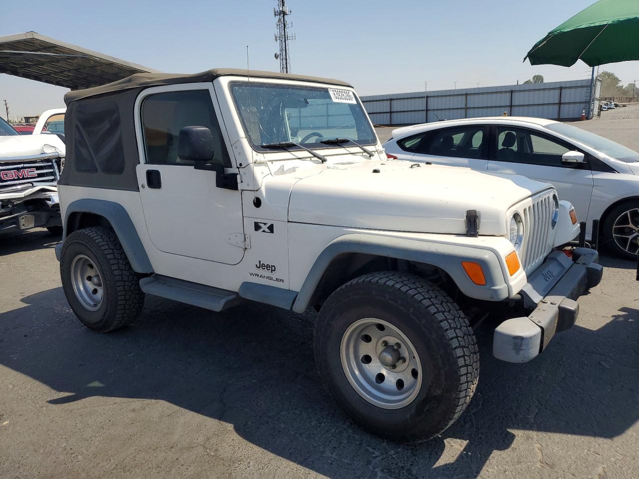 2004 Jeep Wrangler X White vin: 1J4FA39SX4P749537