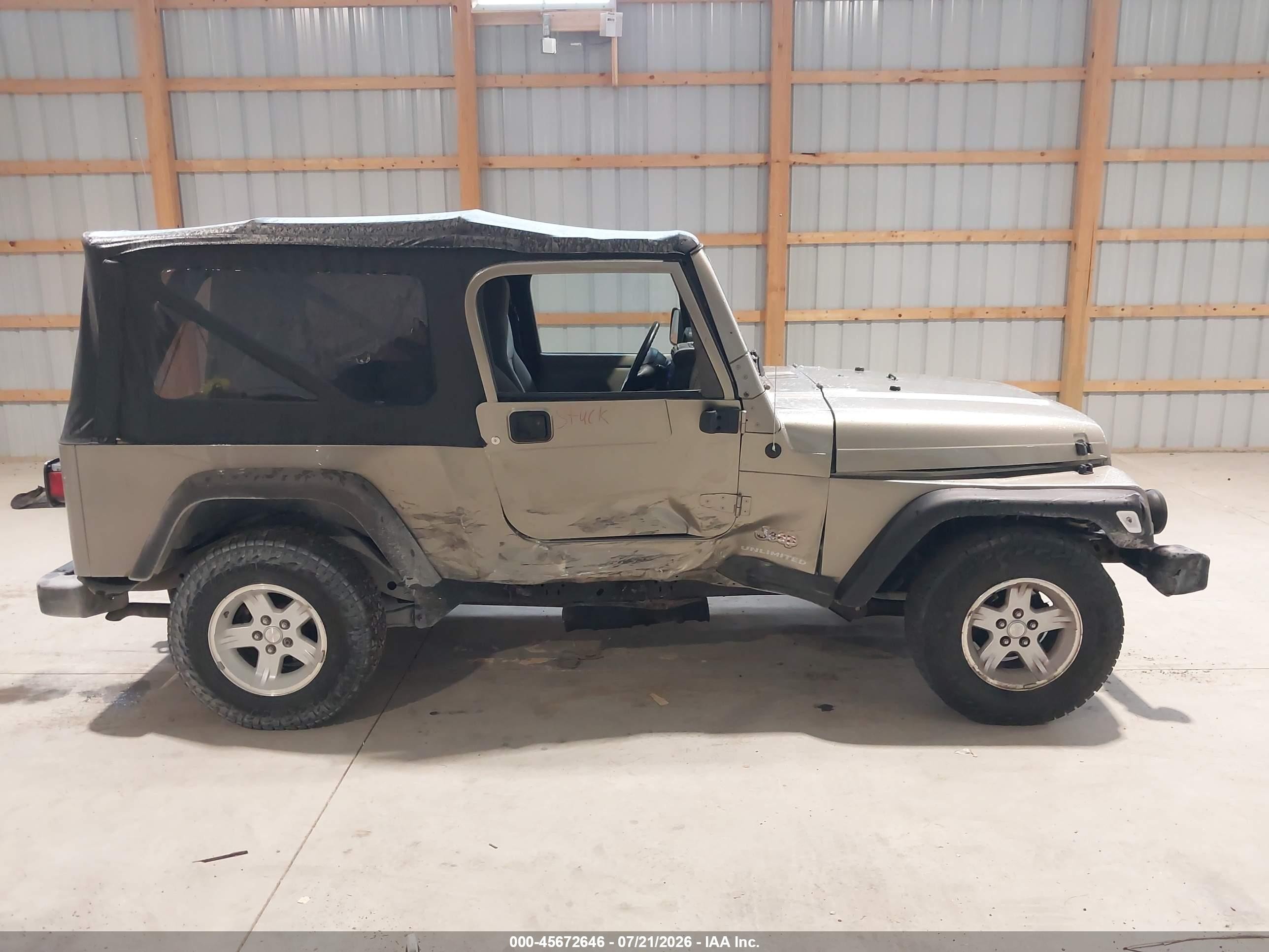 2005 Jeep Wrangler Unlimited Tan vin: 1J4FA44S05P320034