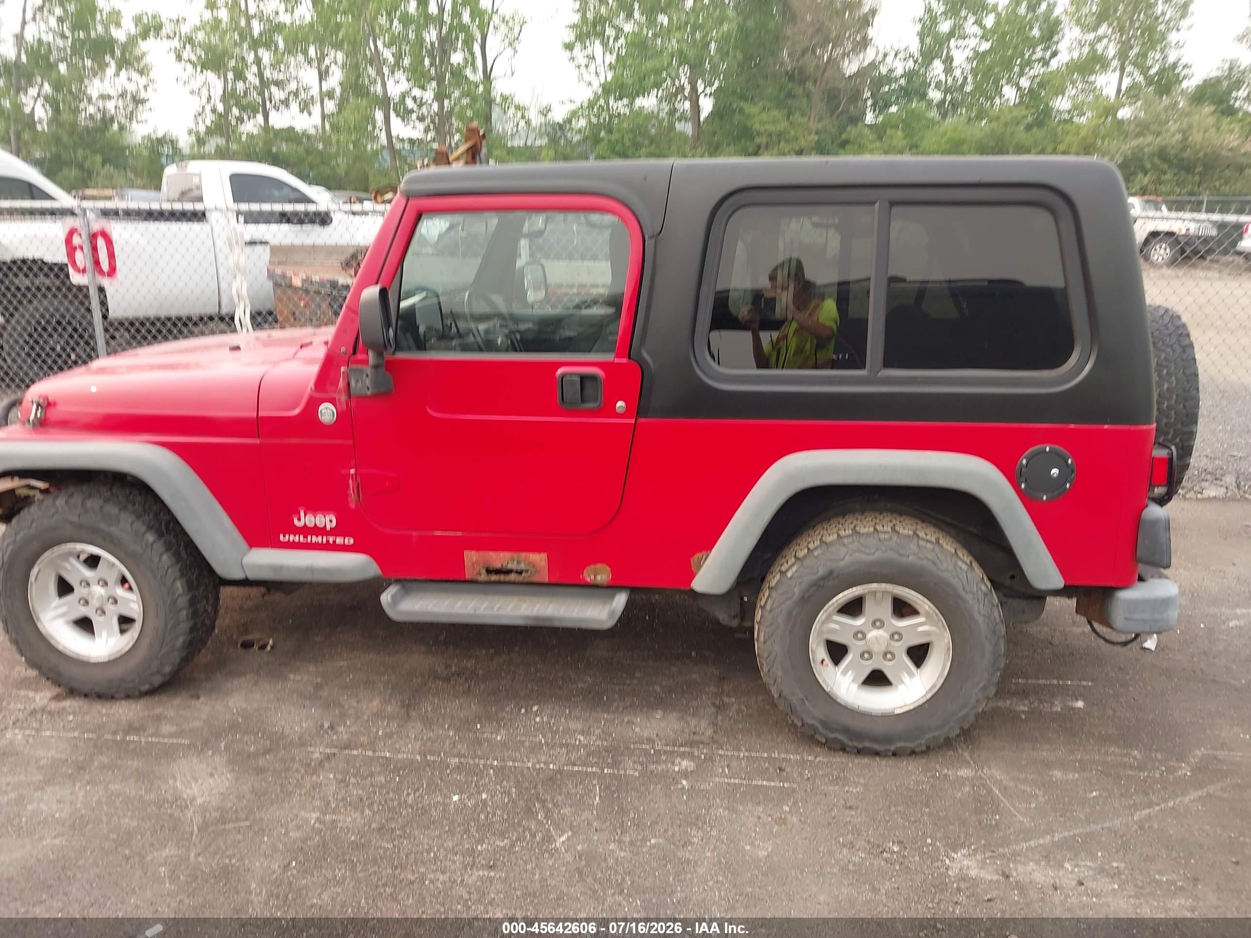 2006 Jeep Wrangler Unlimited Red vin: 1J4FA44S06P714067