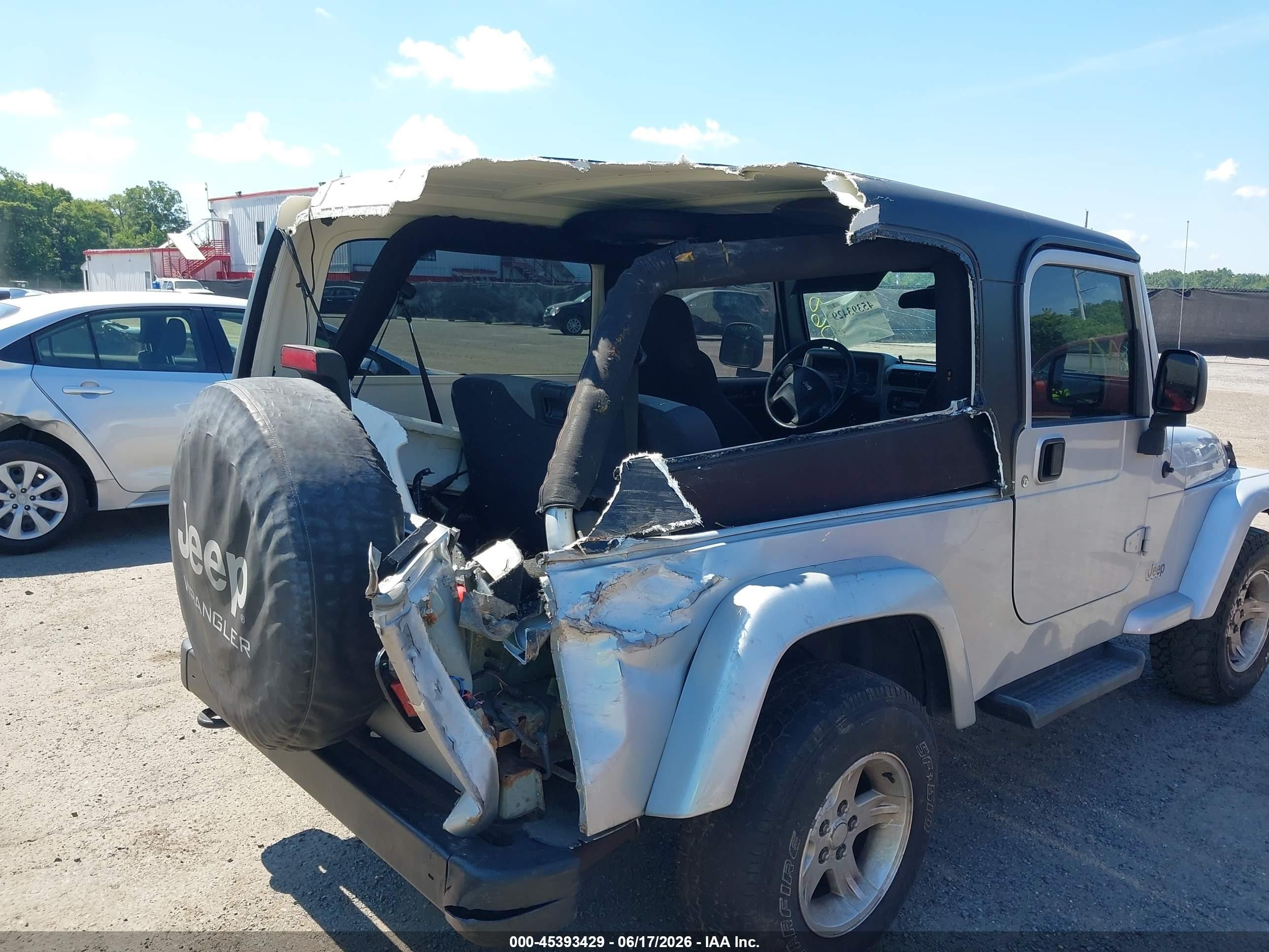 2005 Jeep Wrangler Серебряный vin: 1J4FA44S15P376239
