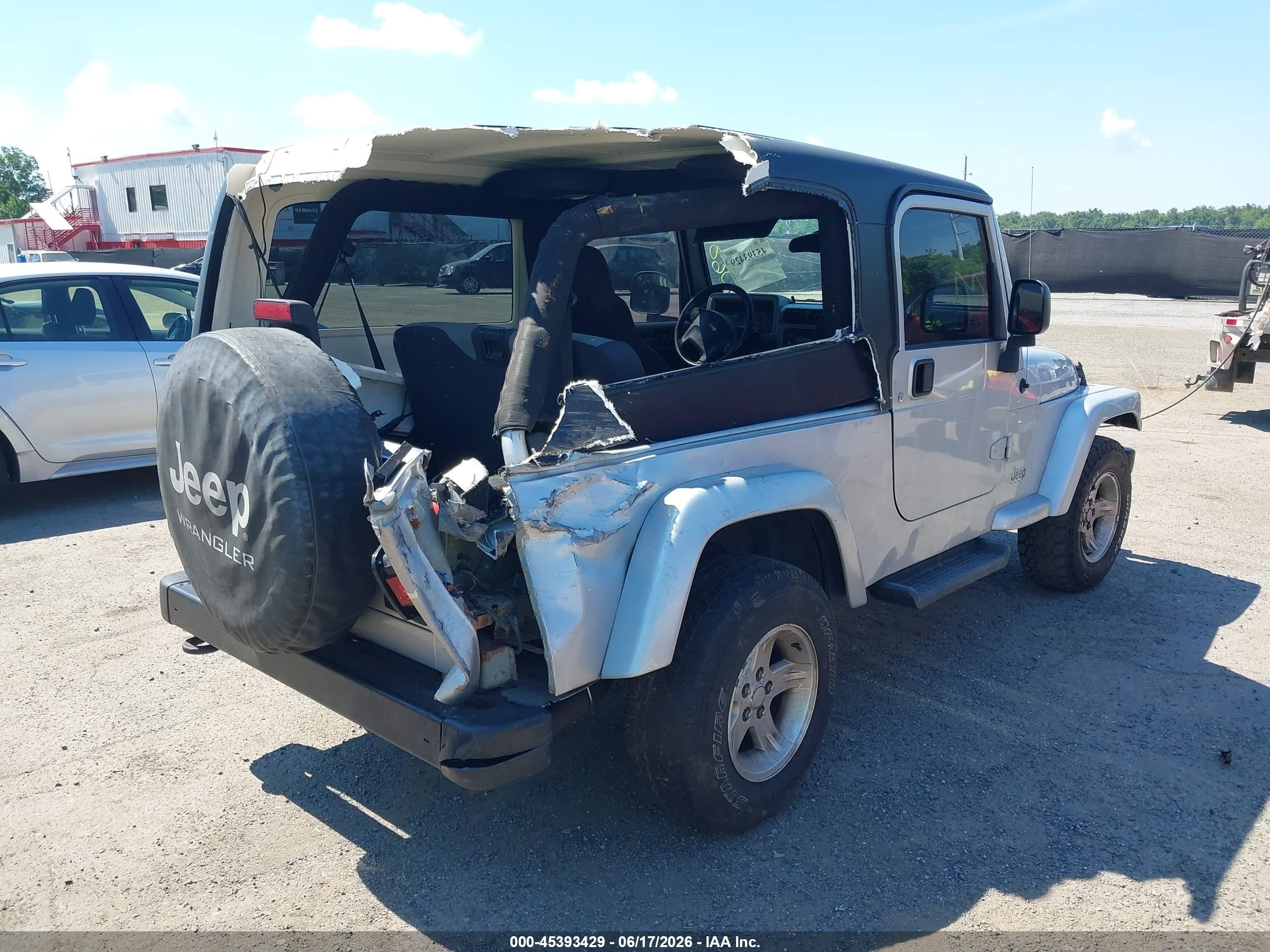 2005 Jeep Wrangler Серебряный vin: 1J4FA44S15P376239