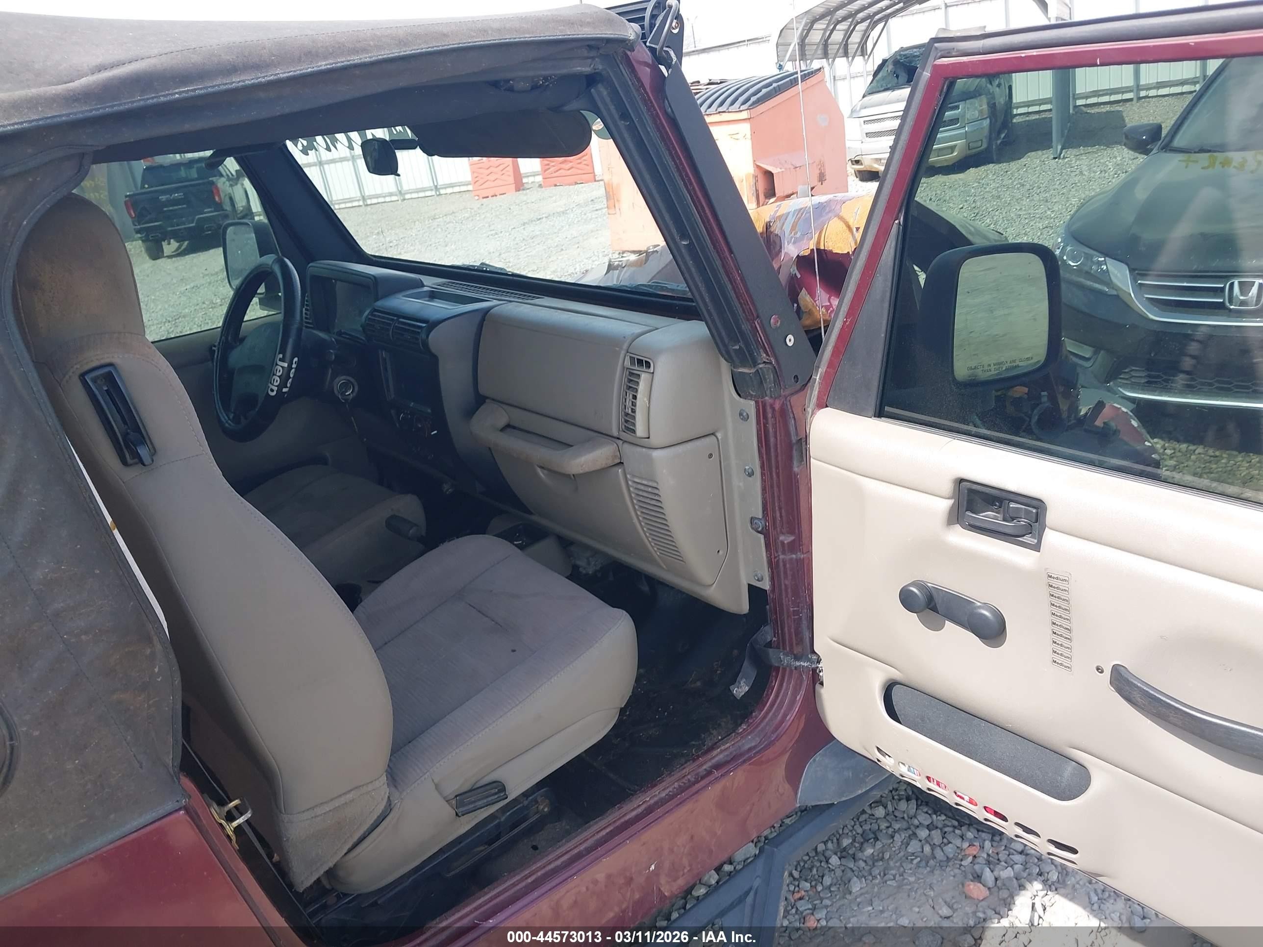 2003 Jeep Wrangler Sport Burgundy vin: 1J4FA49S03P337275