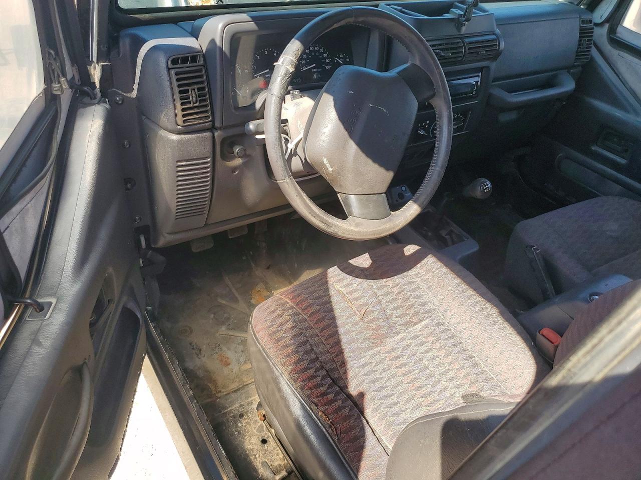 2000 Jeep Wrangler / Tj Sport Black vin: 1J4FA49S0YP707891